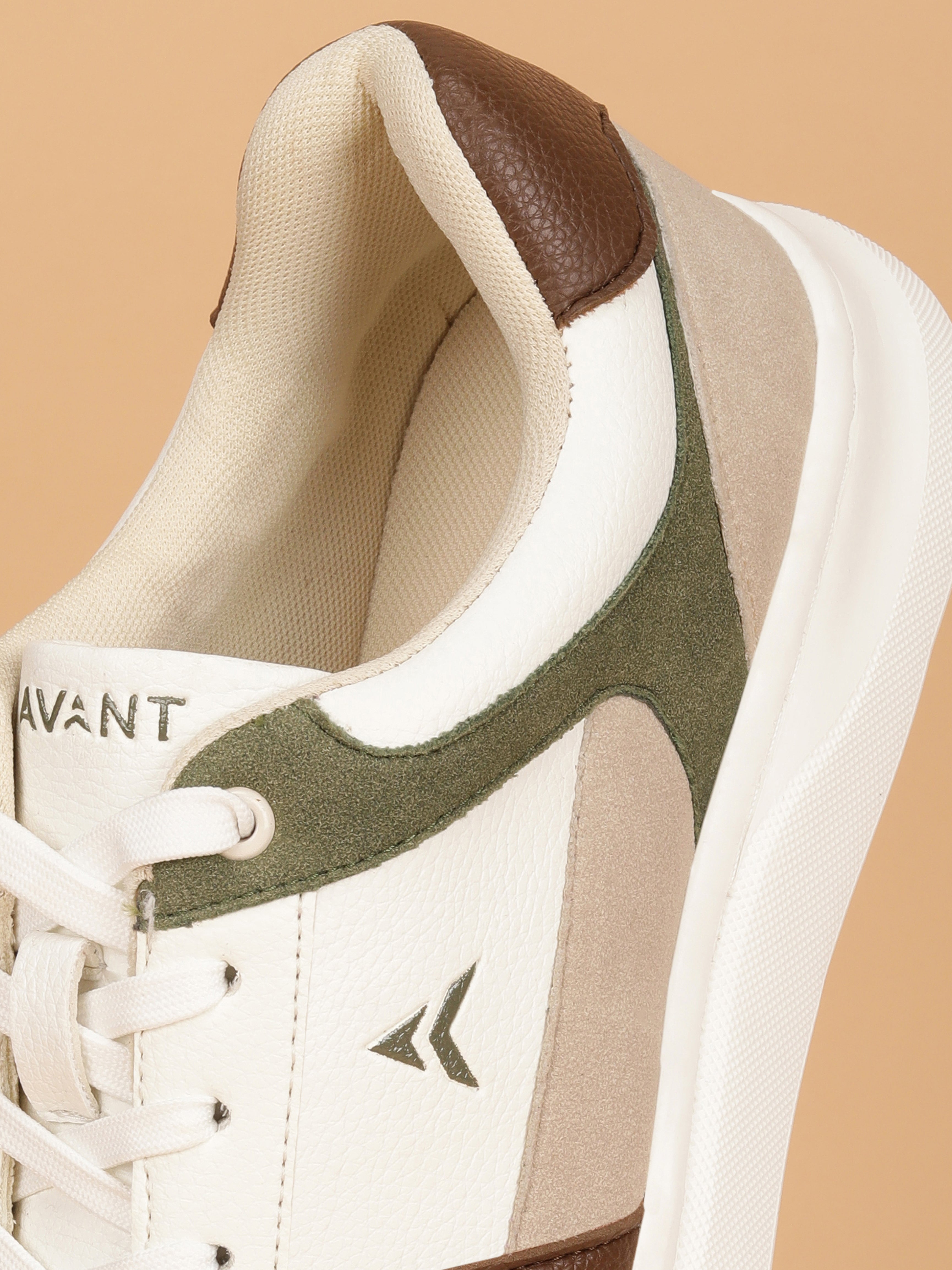 Avant Men's Cobalt Casual Sneakers - Beige