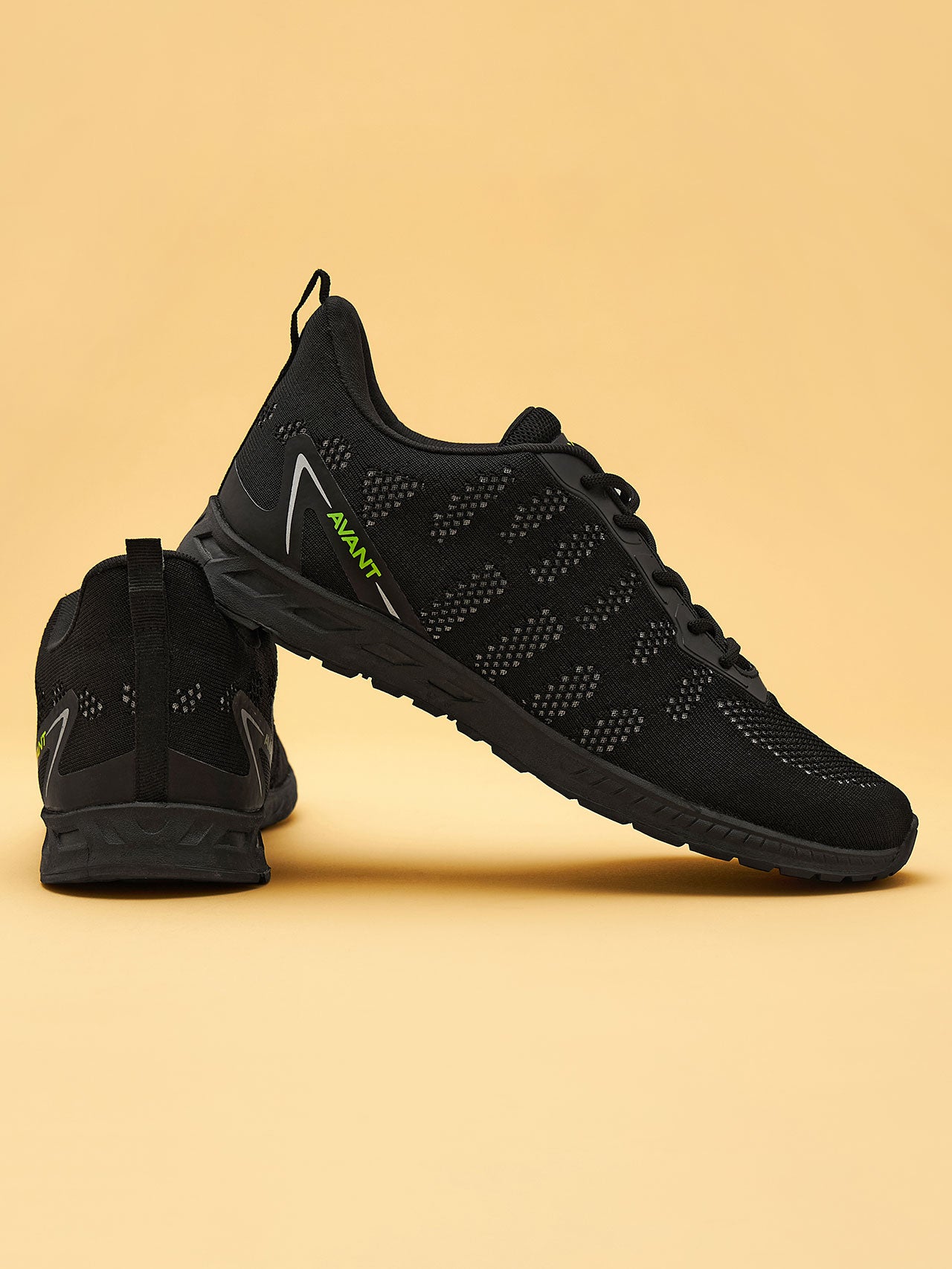 Avant Men's Hurricane Running and Training Shoes - Black/White- Black Outsole