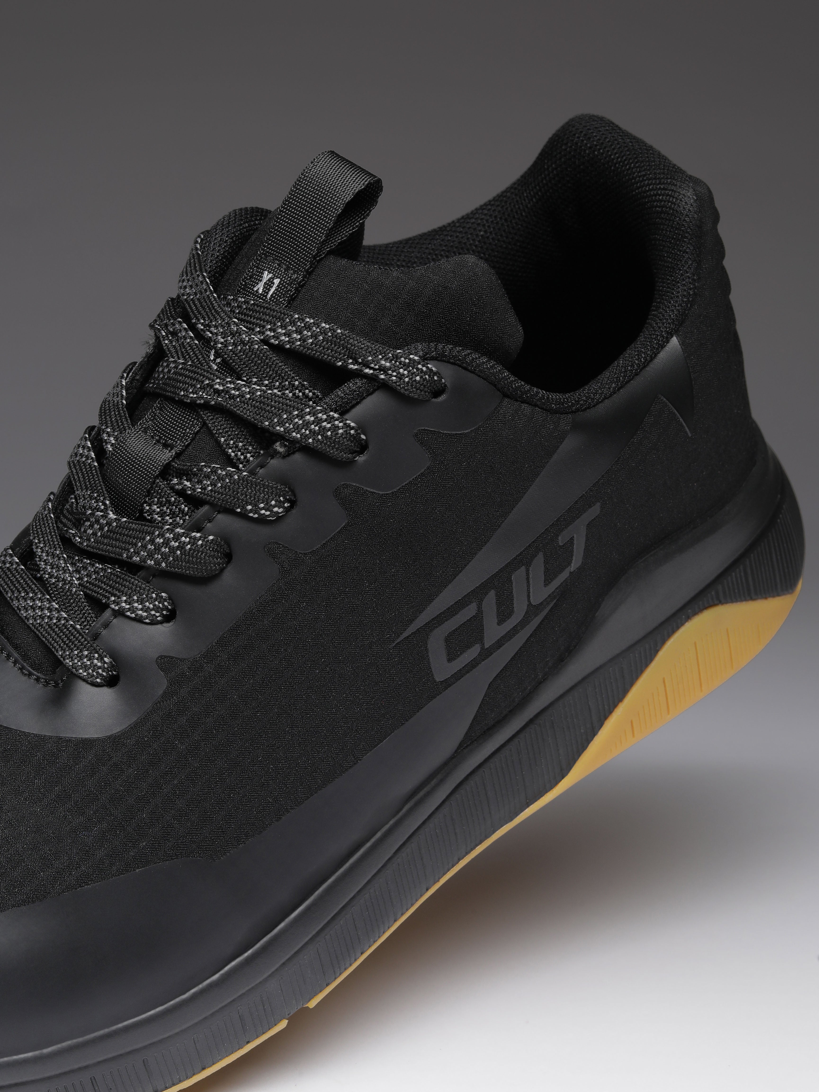 cult X1 Men Training Shoes - Black