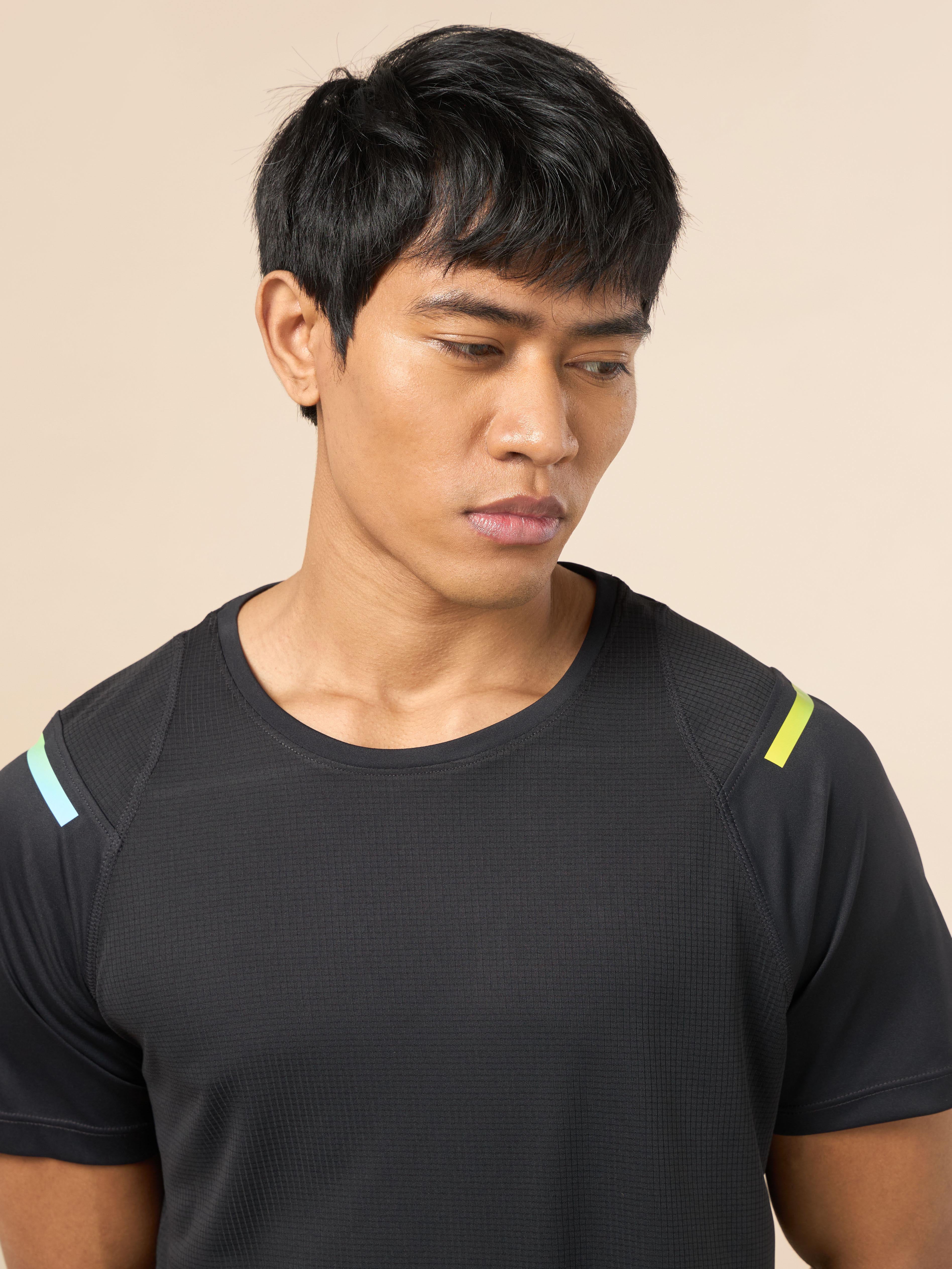 Men's Black Ergonomic Training T-shirt