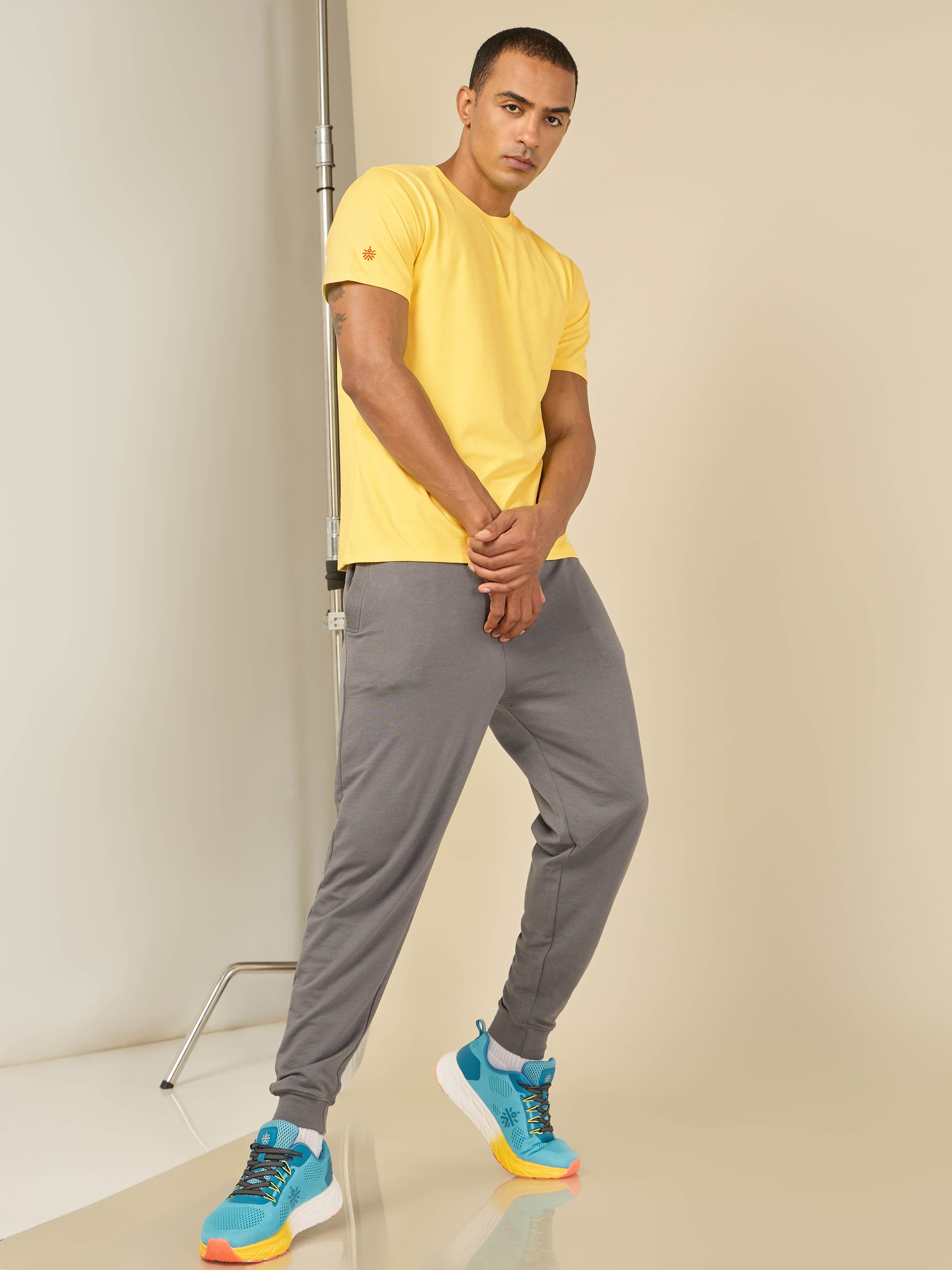 Yellow Cult Leisure T-shirt for Men