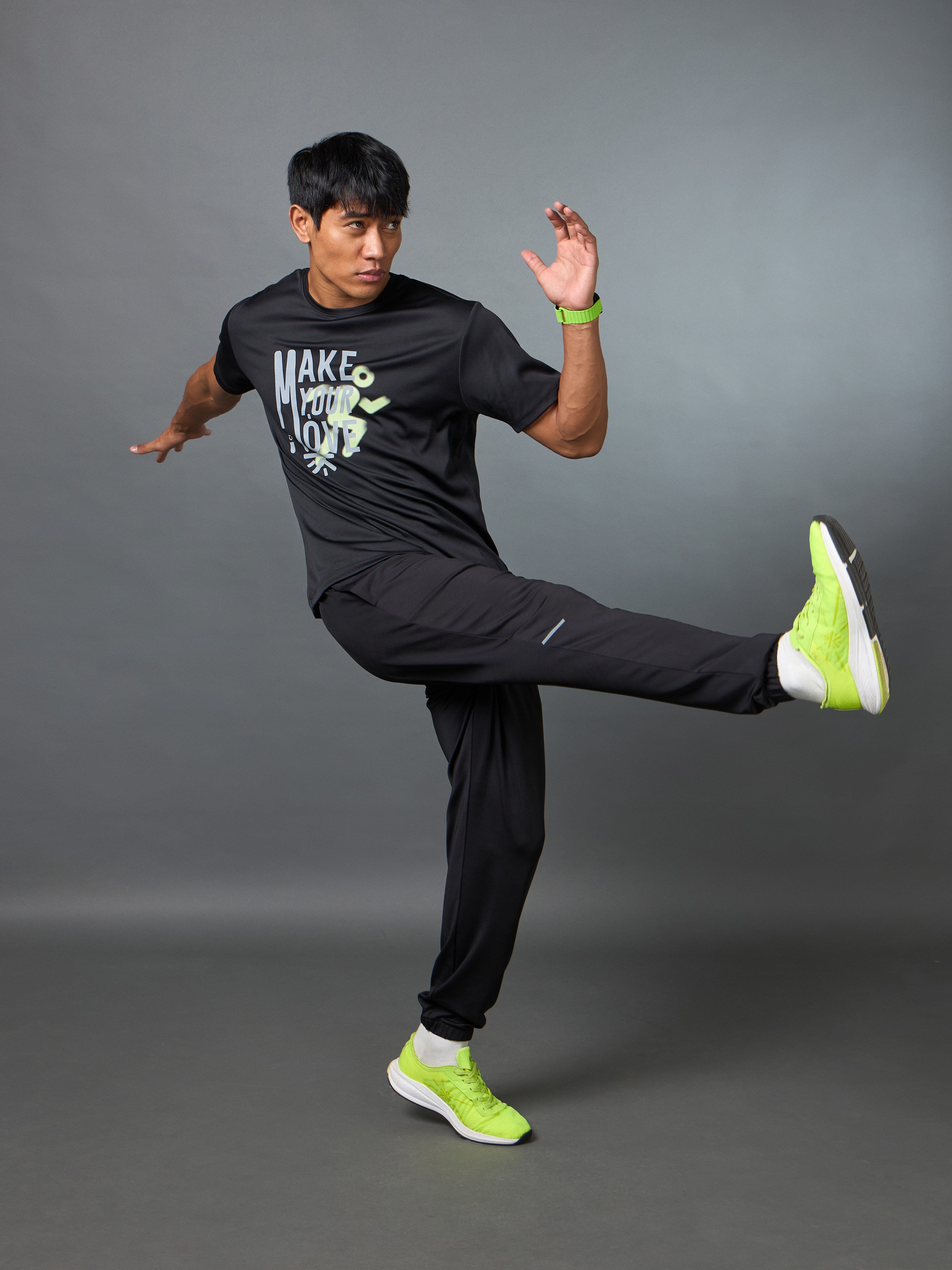 Men's Make Your Move Black Performance T-shirt