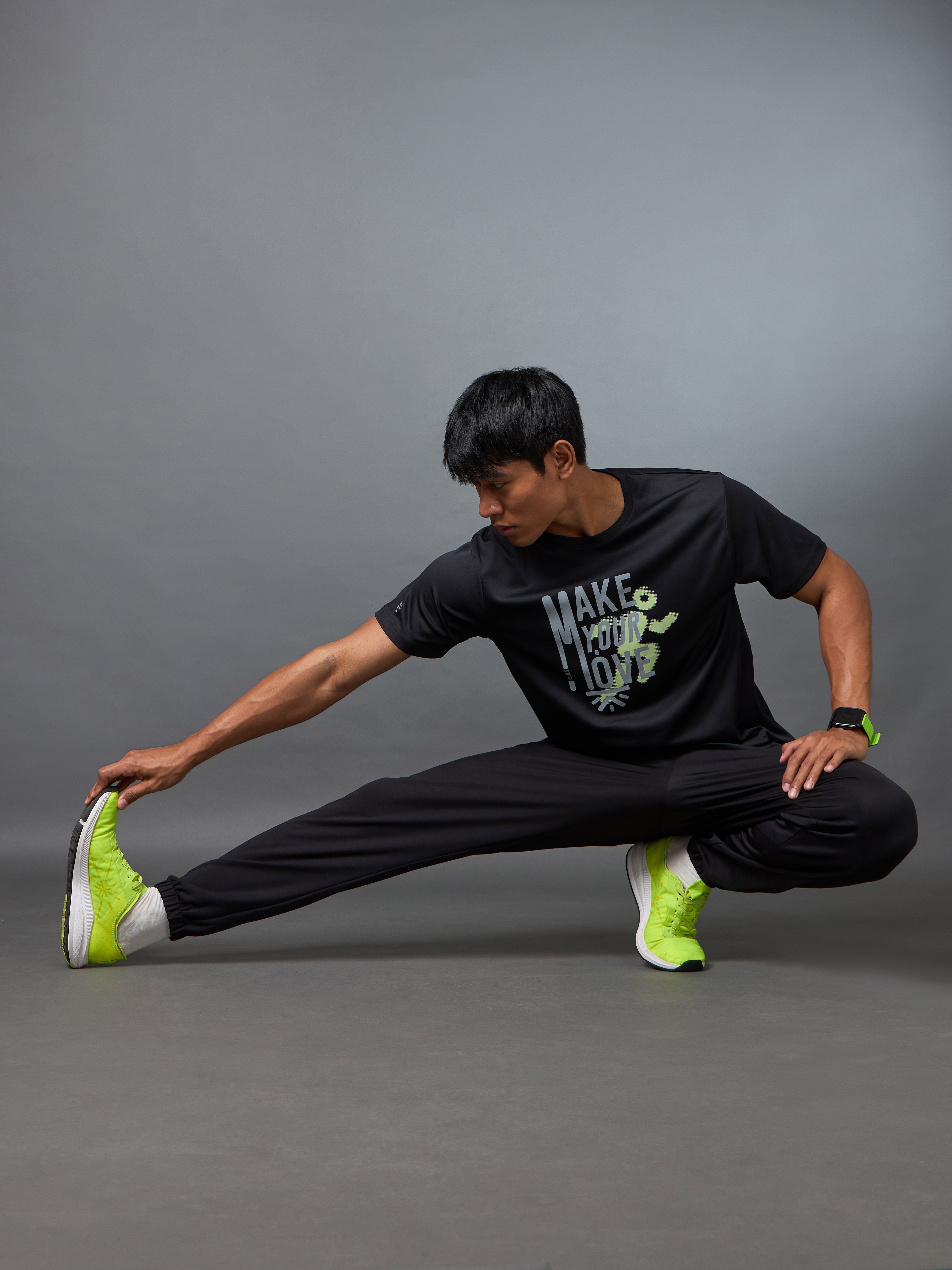 Men's Make Your Move Black Performance T-shirt