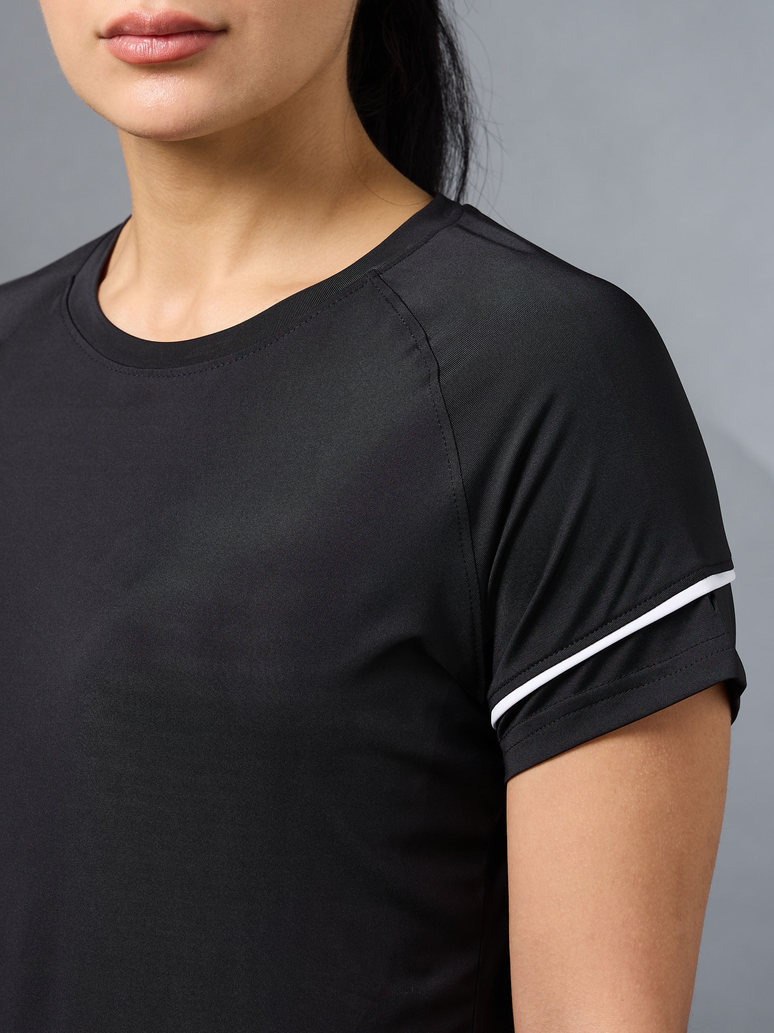 Women's Black Pace up Running Top