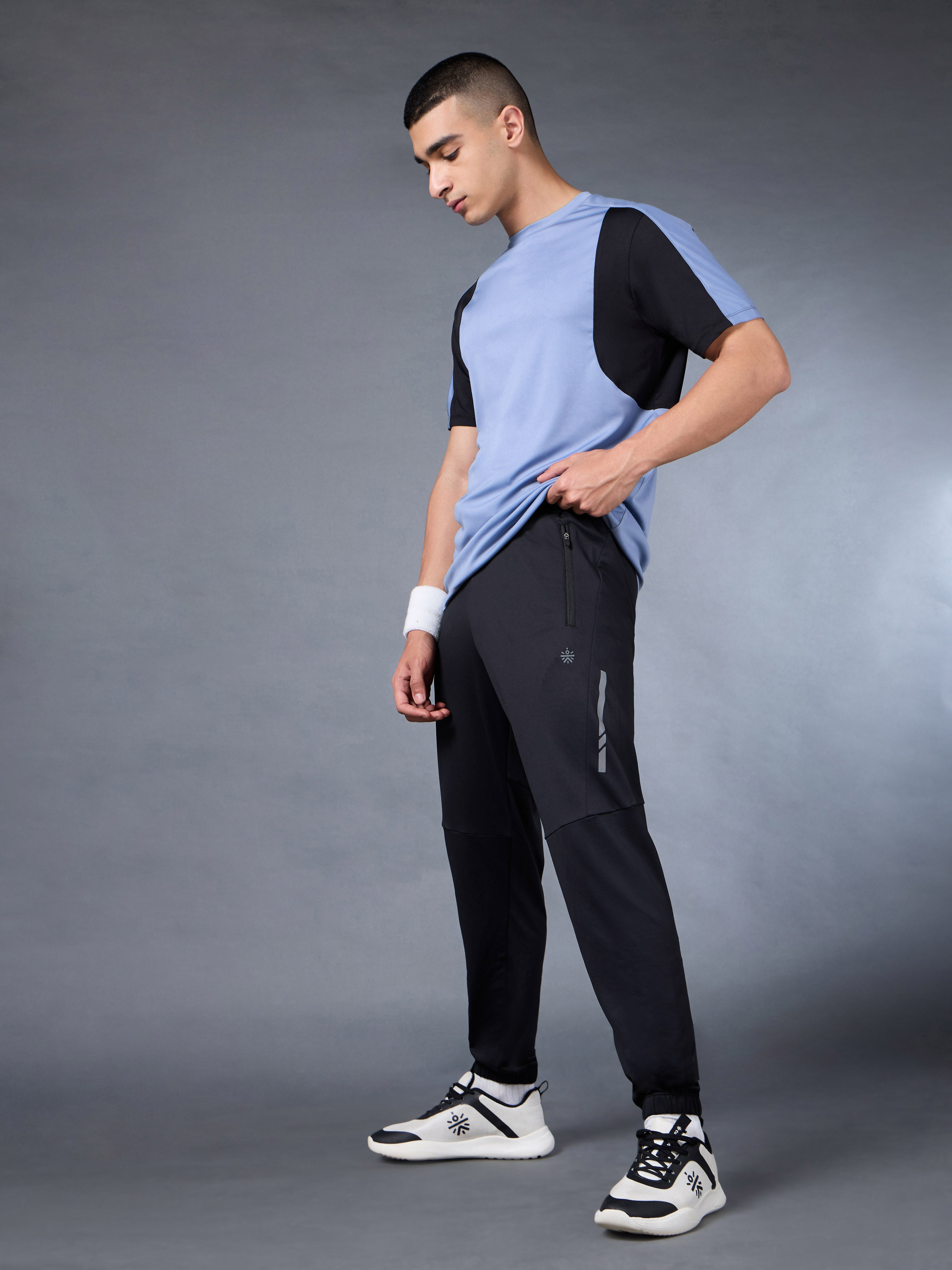 Men's Run Extra Mile Black Joggers