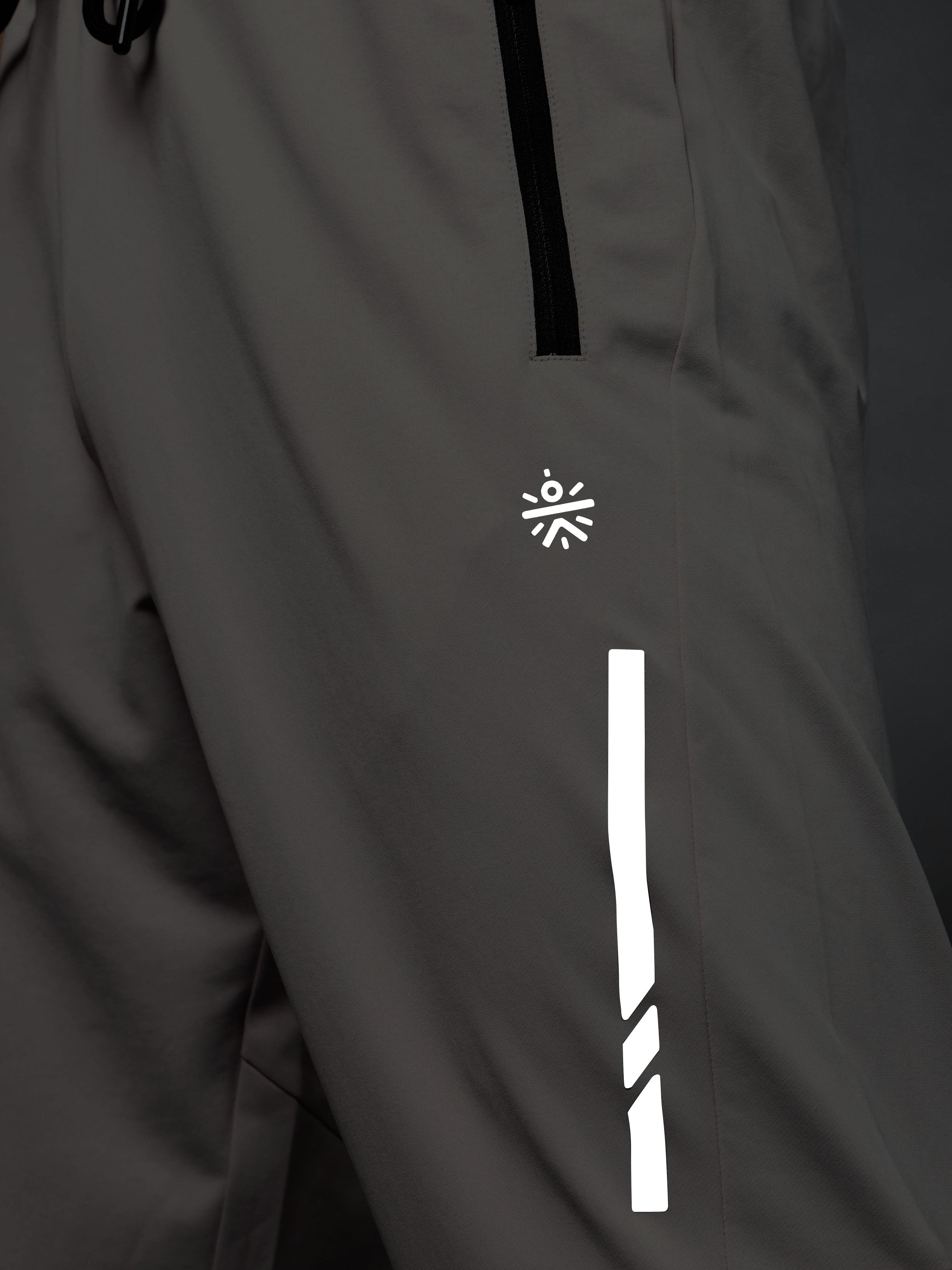 Men's Run Extra Mile Beige Joggers