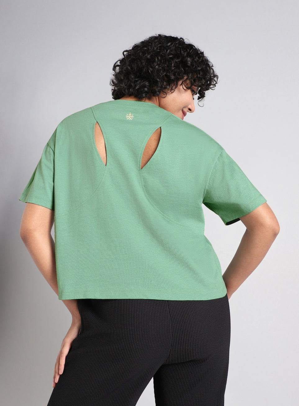 Women's Yoga Green Flow T-shirt