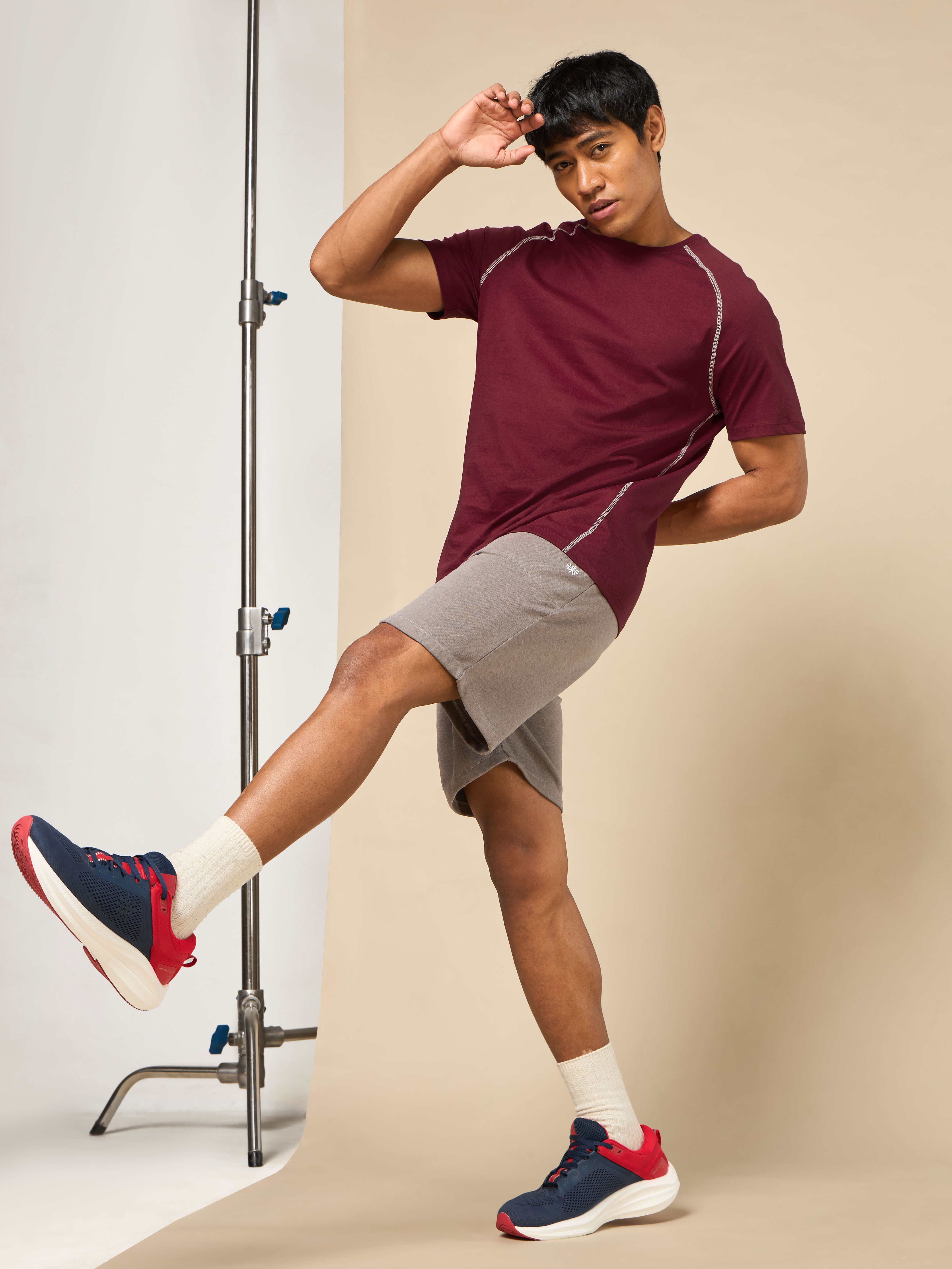 Men's Cult Essential Maroon Training T-shirt