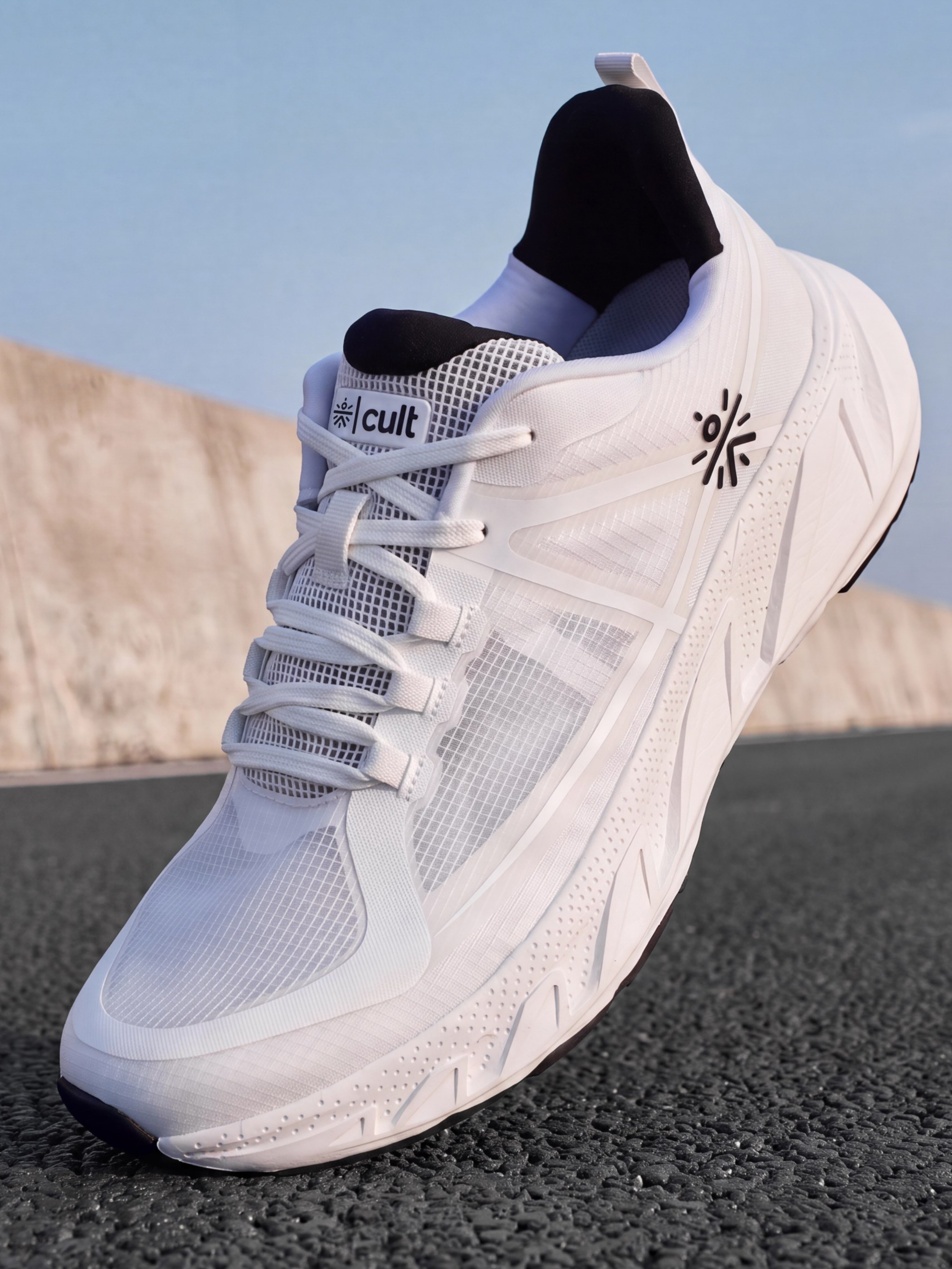 cult Men's Traverse Running Shoes - Off White