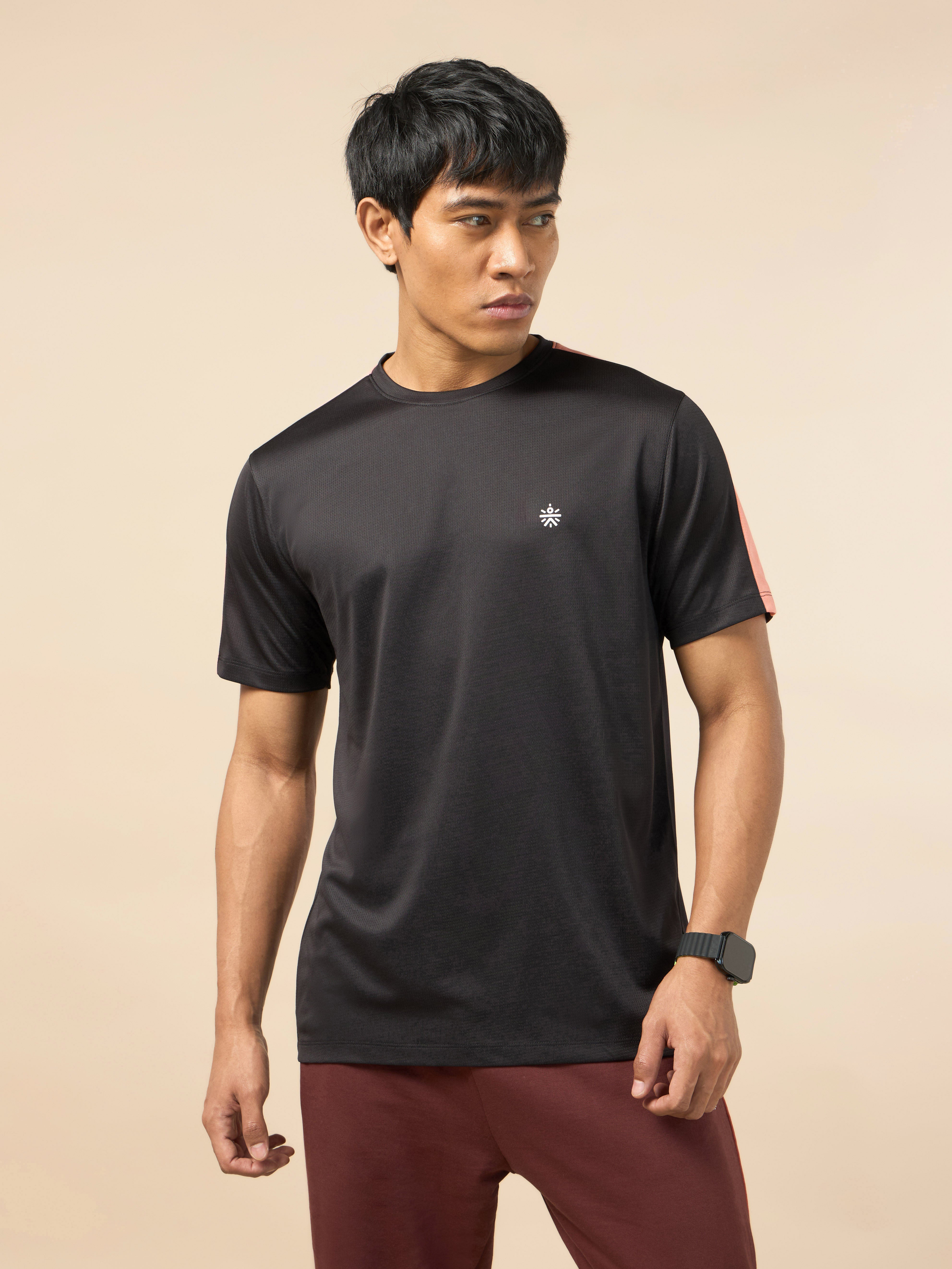 Men's Shoulder Pop Black Active T-shirt
