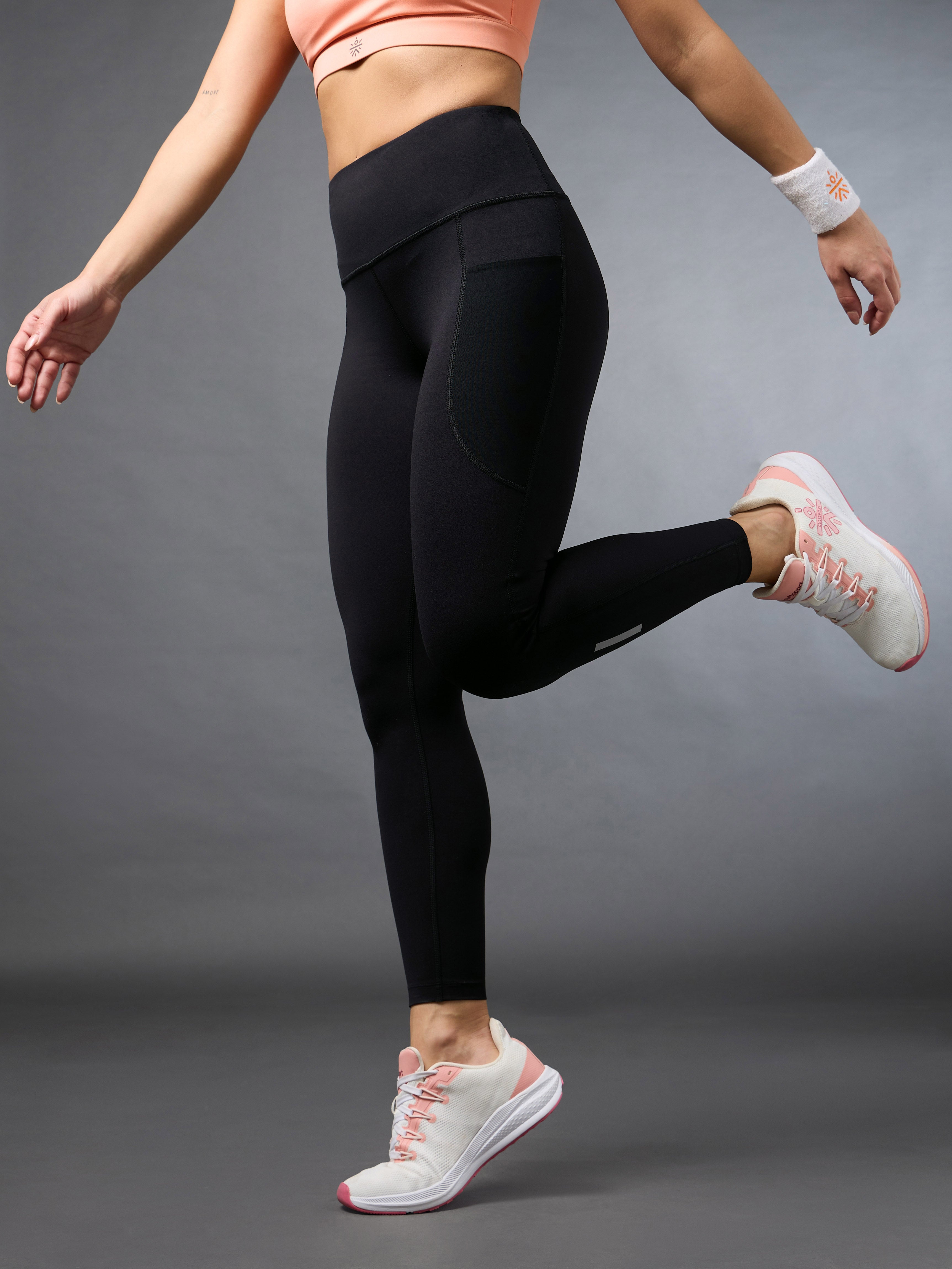 Women's Black Run Elevate COMFLex Tights