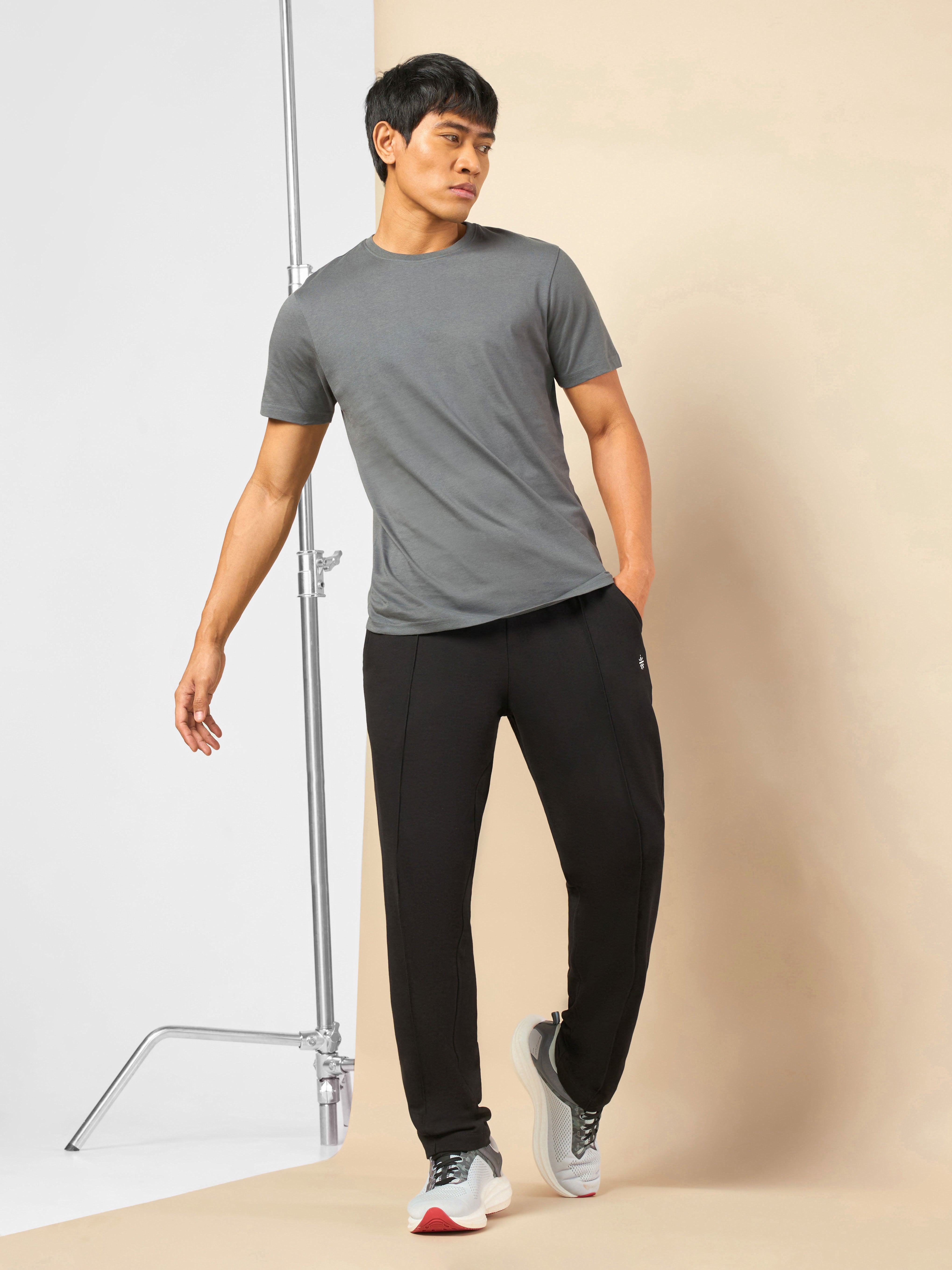 Men's Step Up Black Lifestyle Trackpants