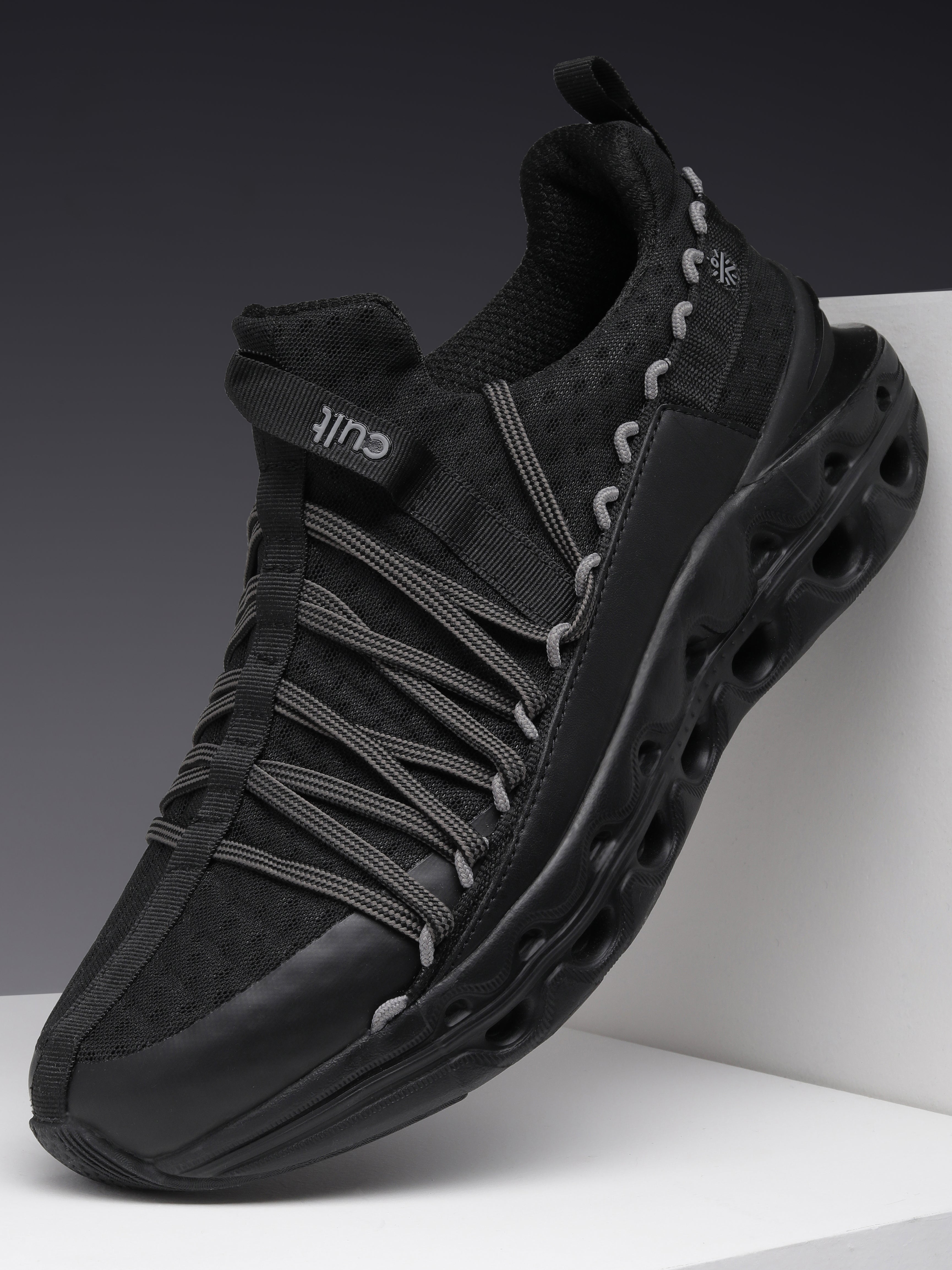 cult Men's Loop Walking Shoes - Black