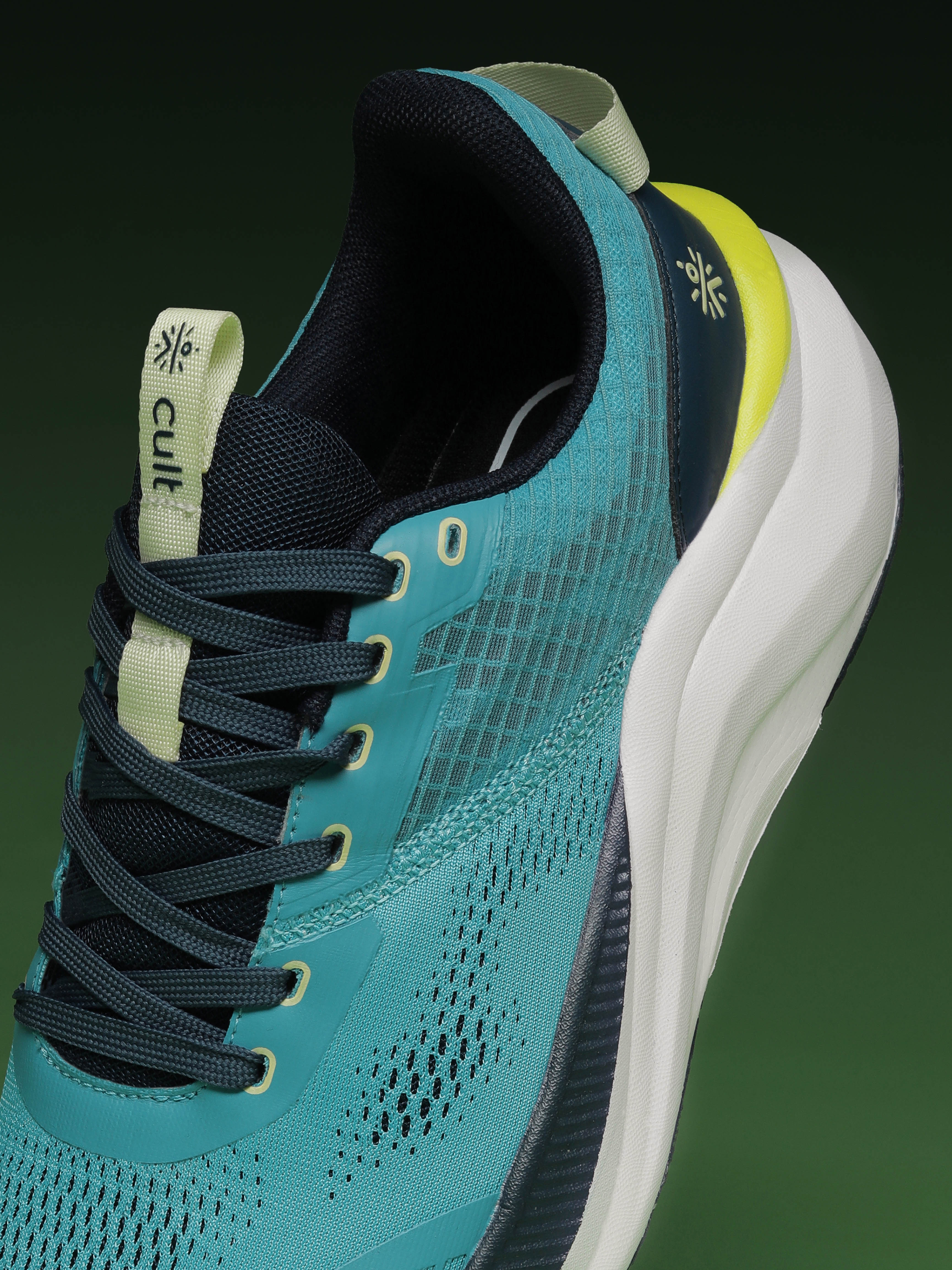 cult Men's Kairo Running Shoes - Sky Blue/Navy