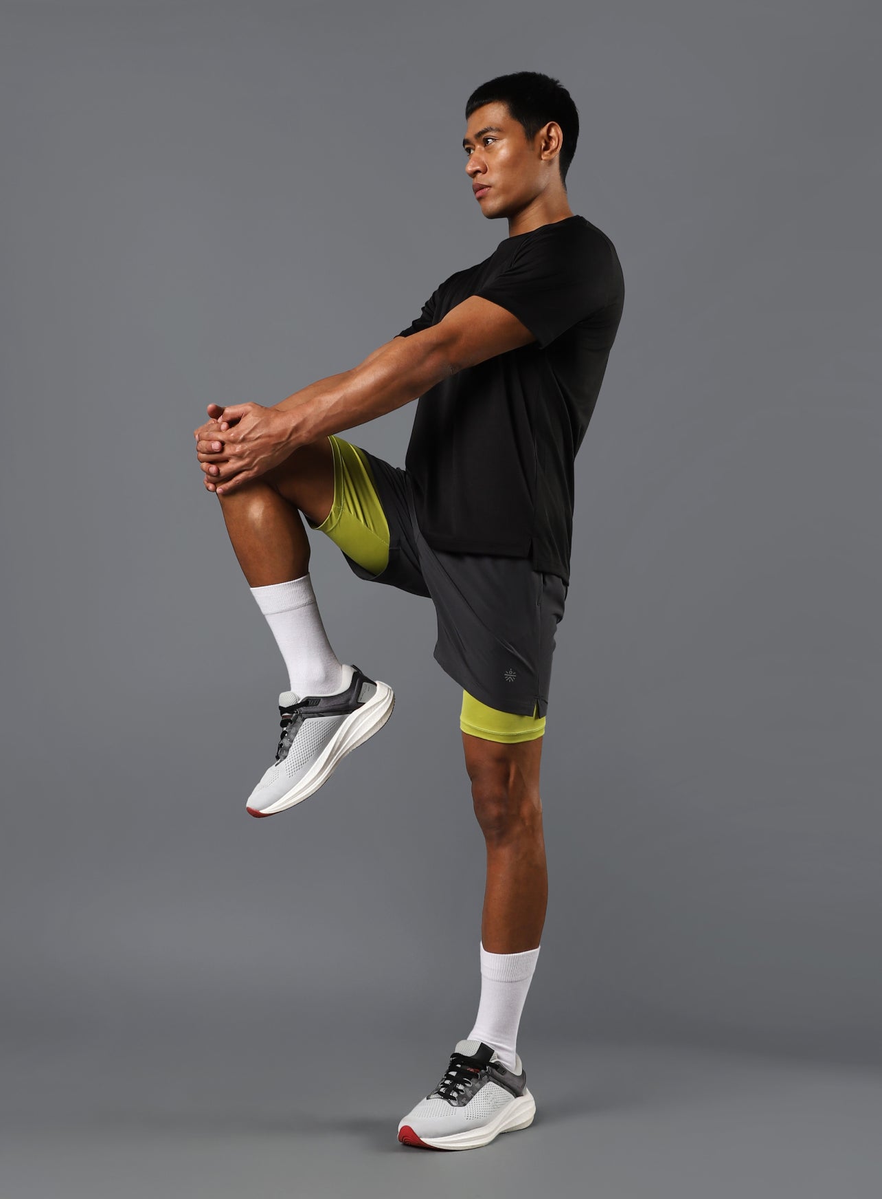 Men's Dark Grey Run Elevate Shorts