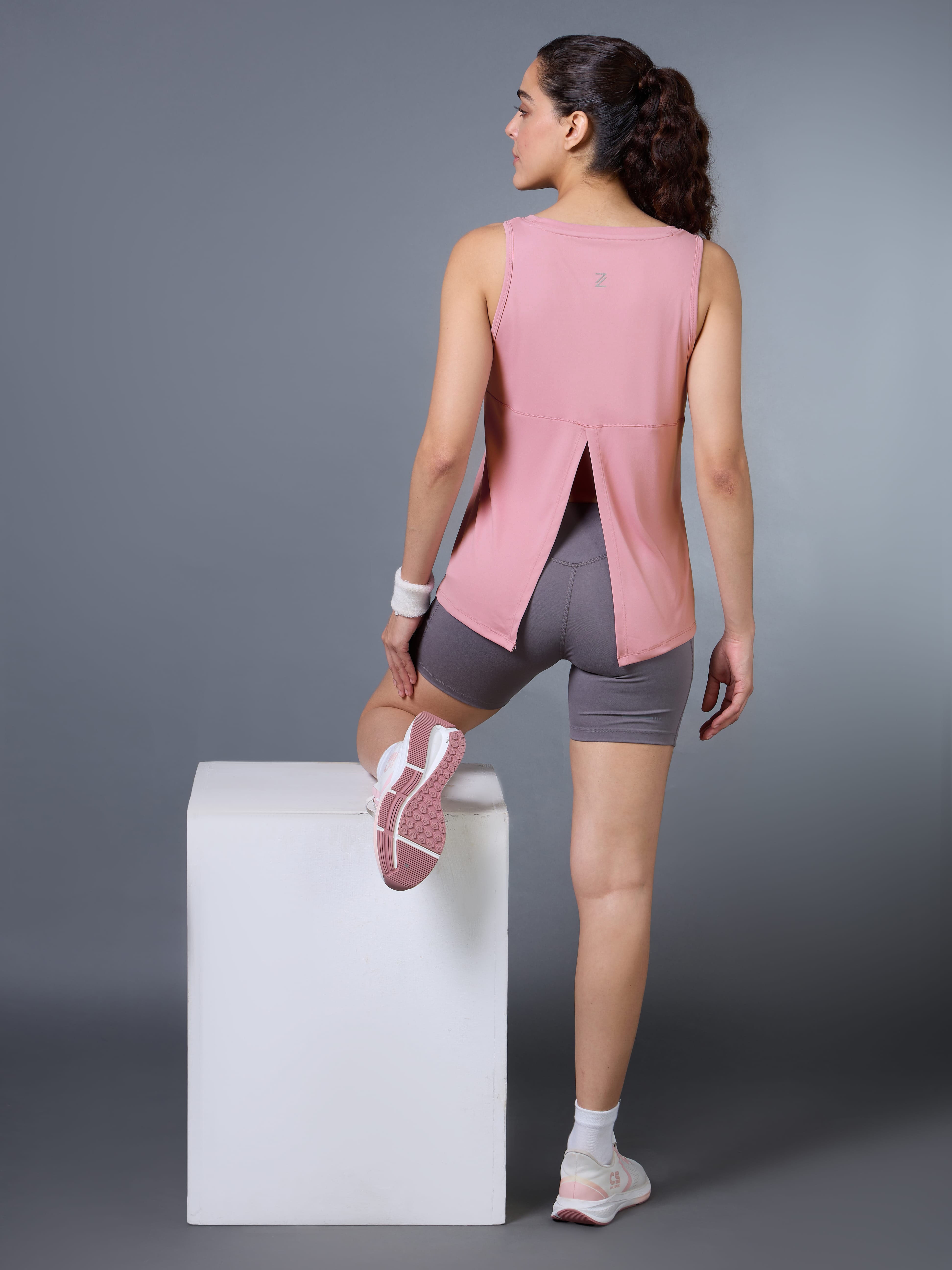 Women's Pink Run Forward Tank