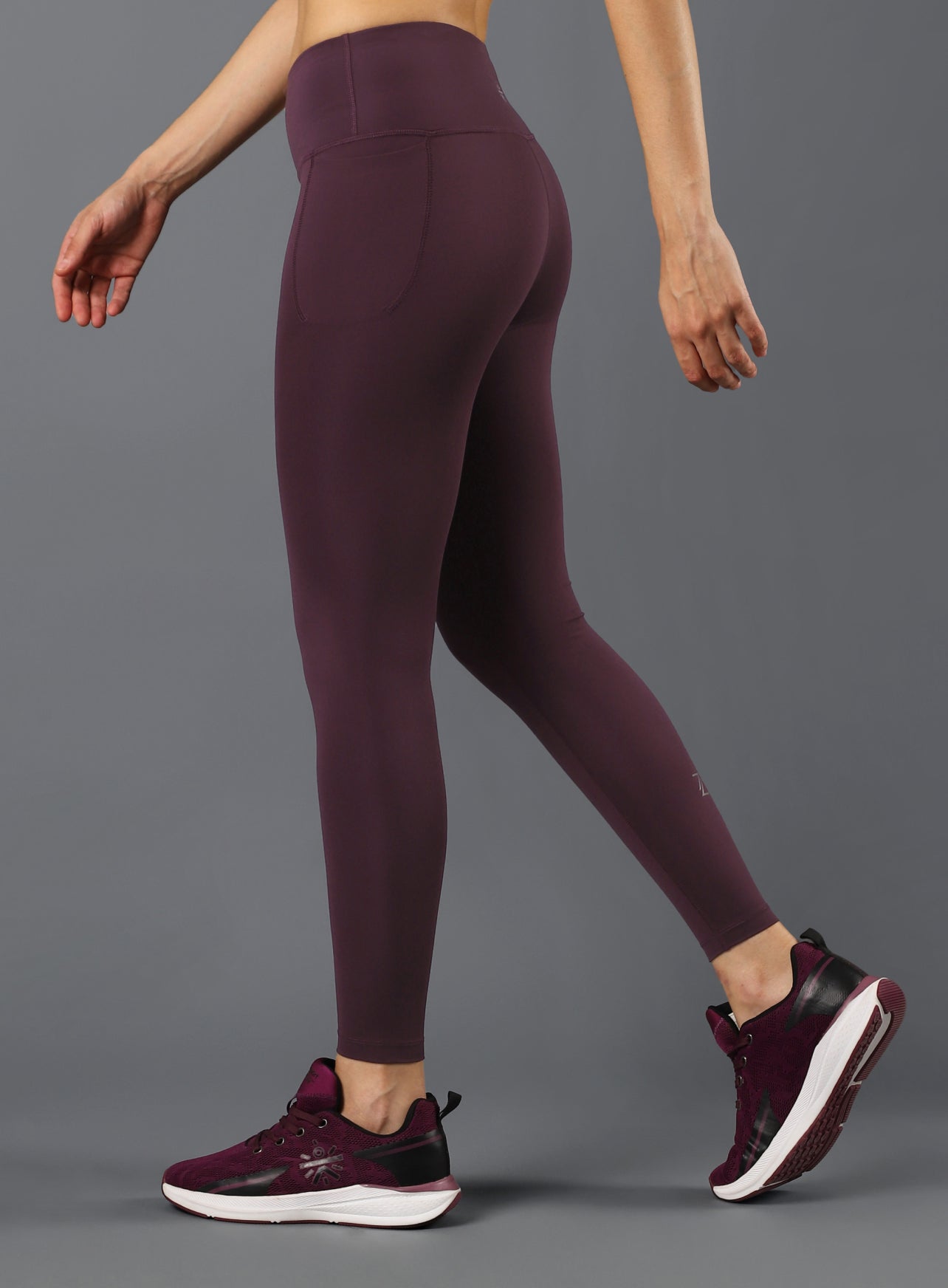 Women's Wine Runner's Essential Tights
