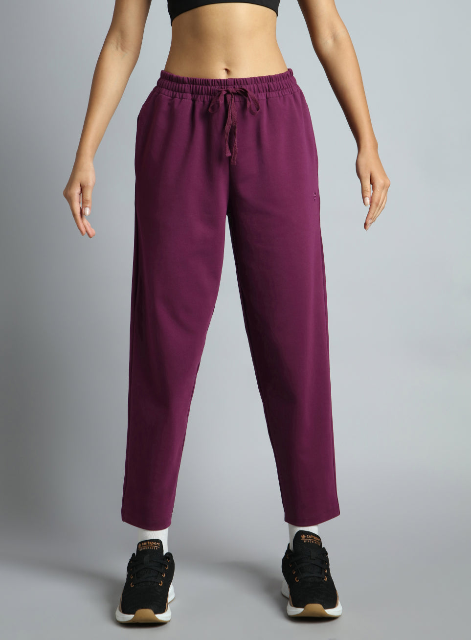 Women's Wine Traveller Tapered Fit Trackpants