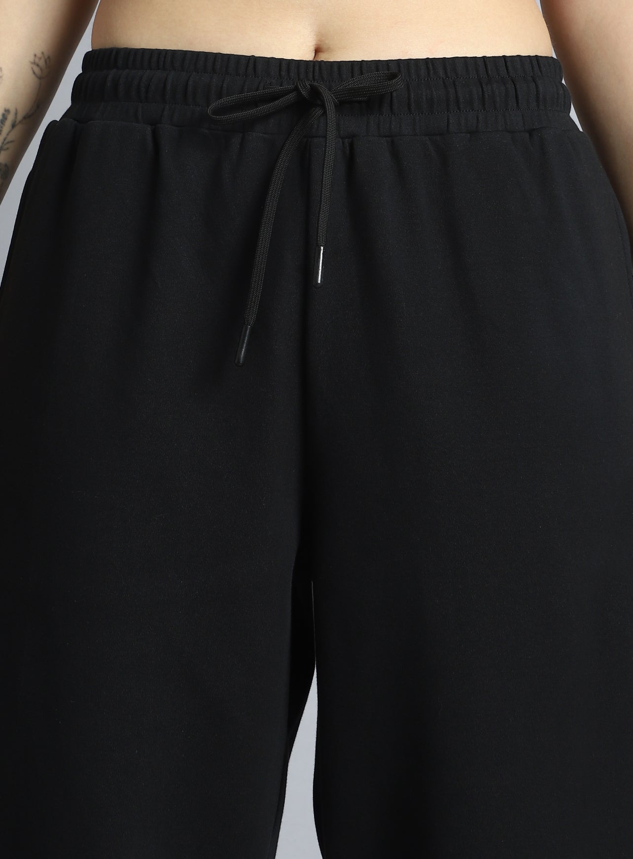 Women's Black Traveller Tapered Fit Trackpants