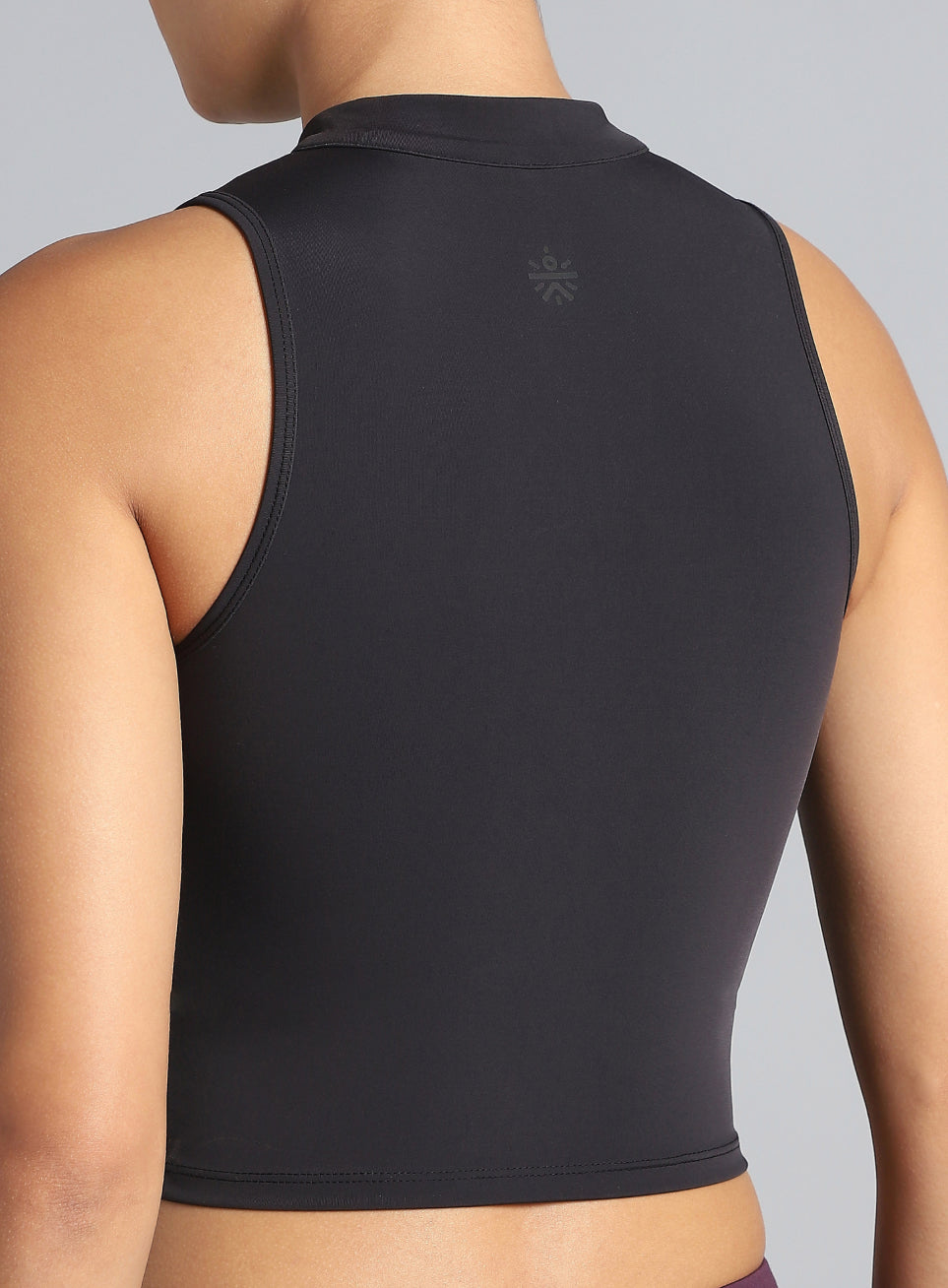 Women's Black Train All Sculpted Slim Fit Top