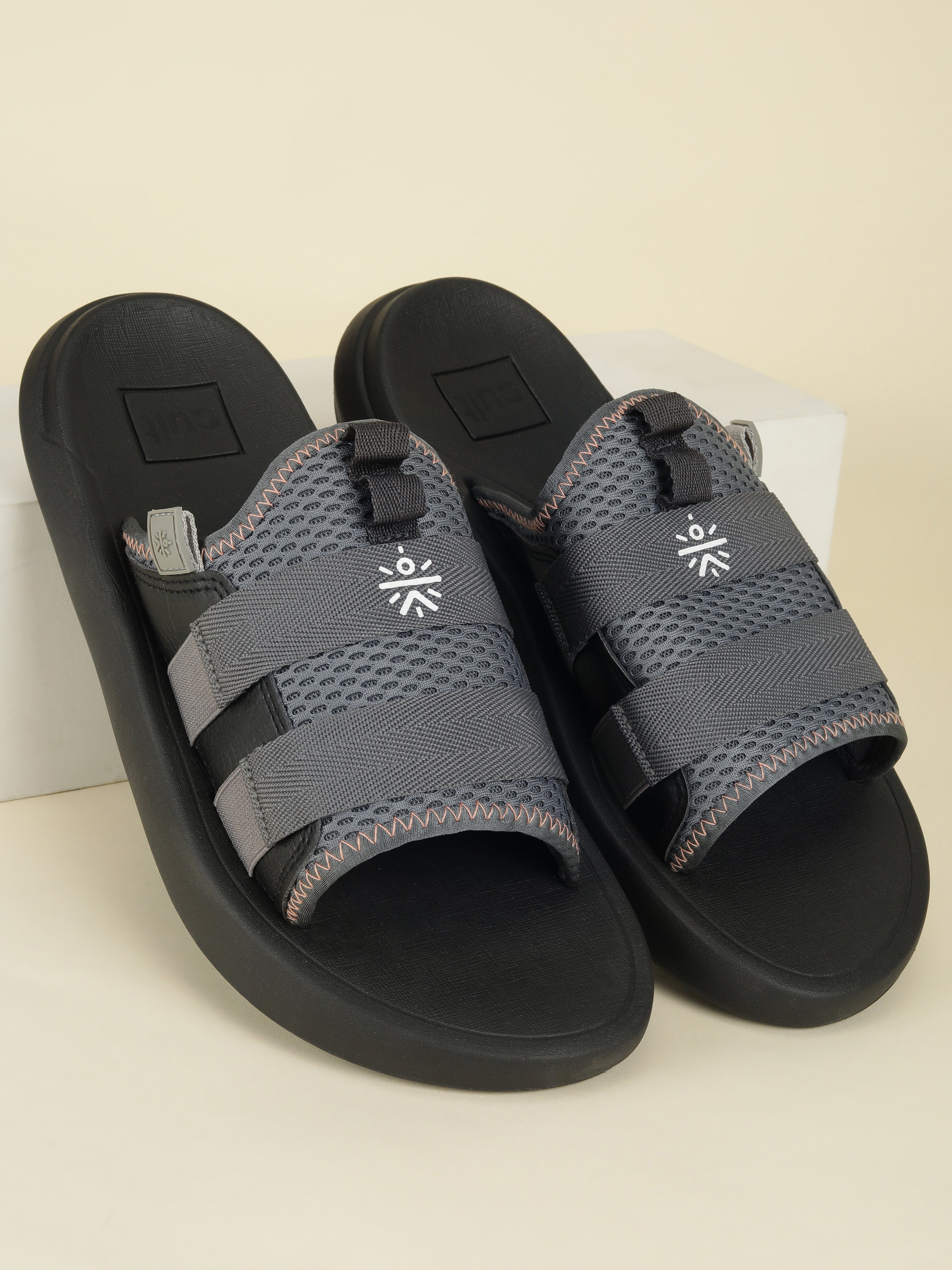cult Men's Koios Sliders - Black