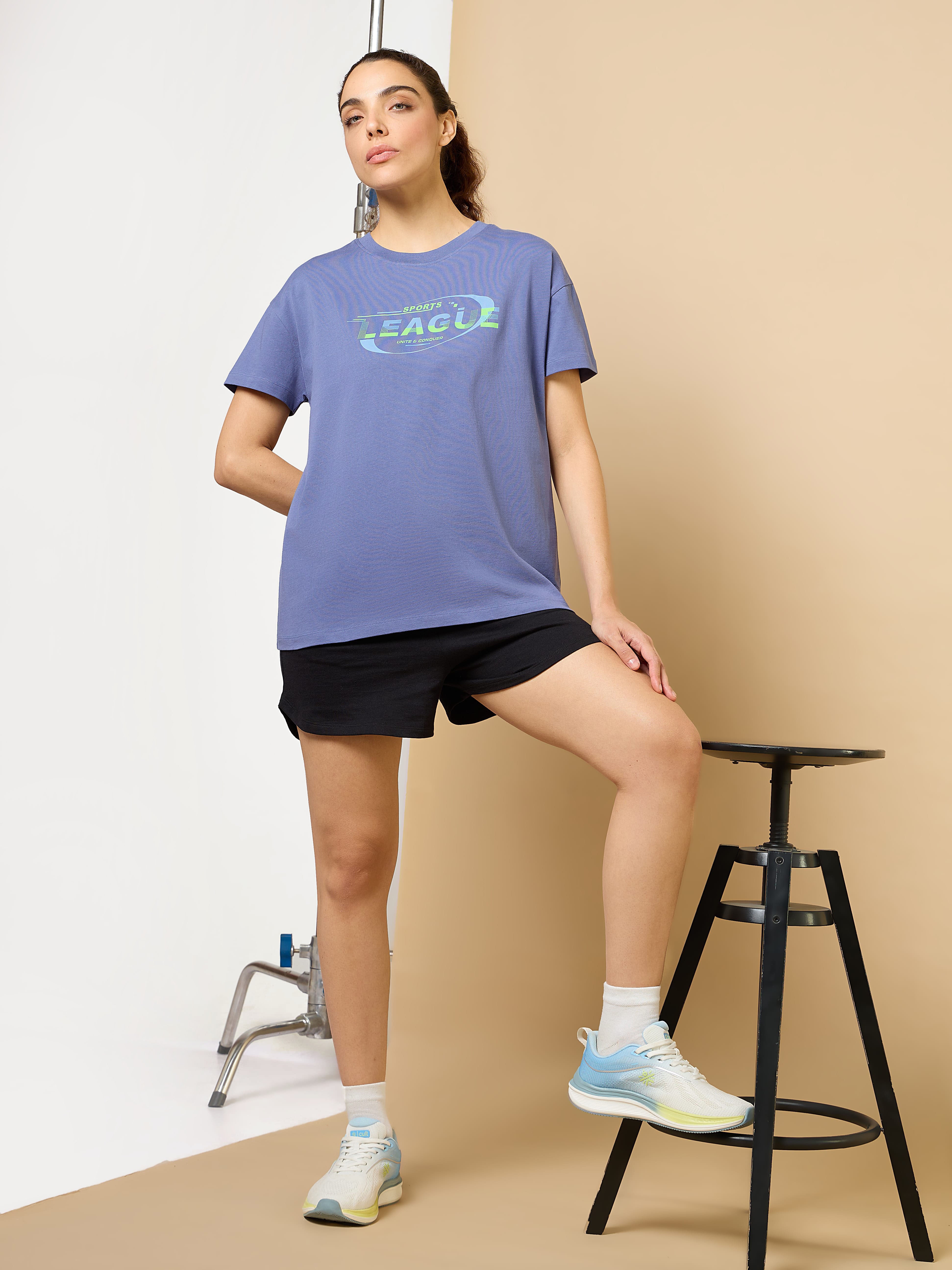 Women's Purple Sports League Relxed Graphic T-shirt