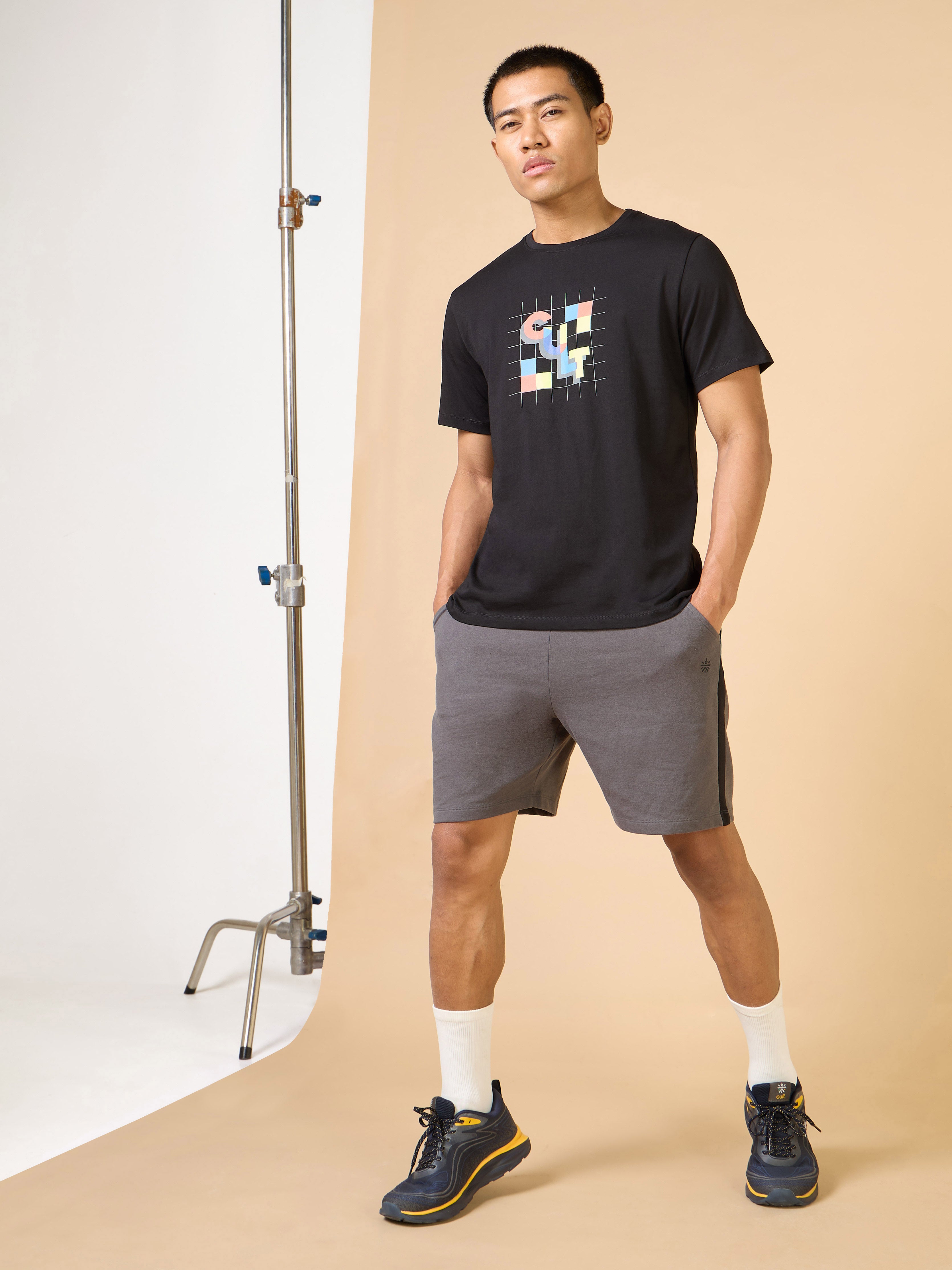 Men's Black Plug n Play Cult T-shirt