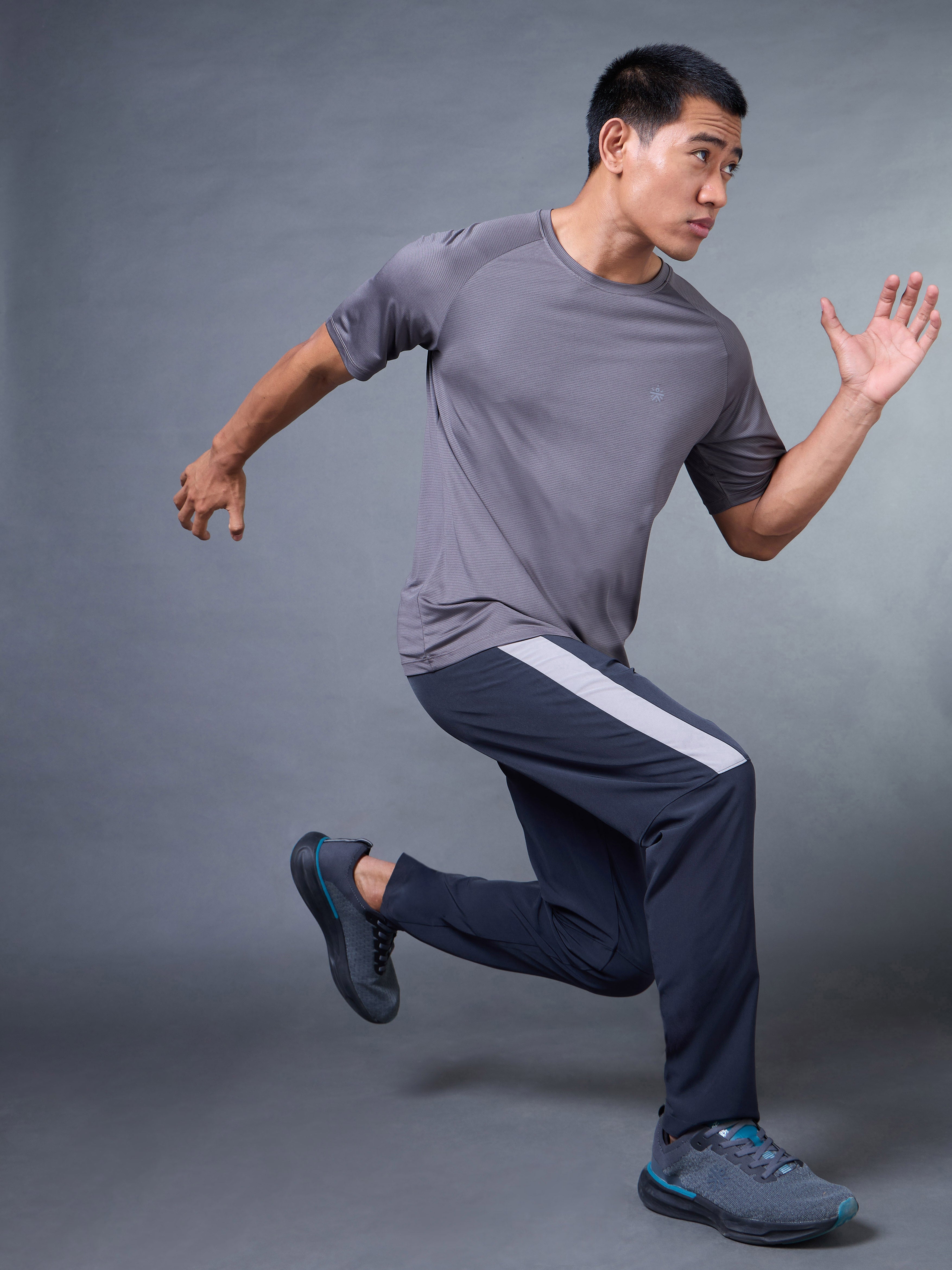 Men's Dark Grey Runner Essential Trackpants