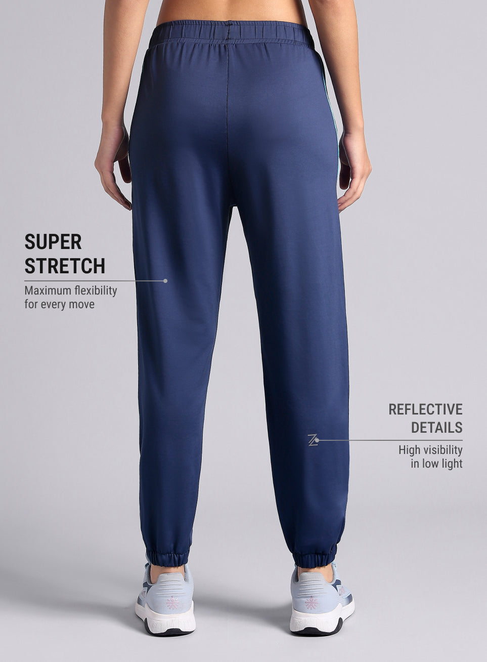 Women's Navy Run Forward Joggers