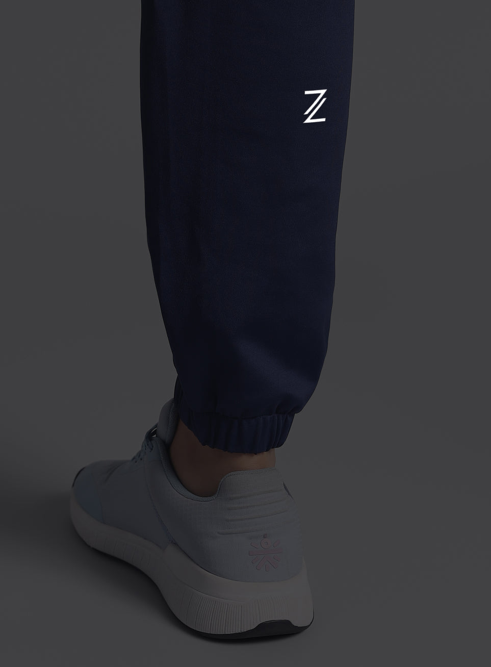 Women's Navy Run Forward Joggers