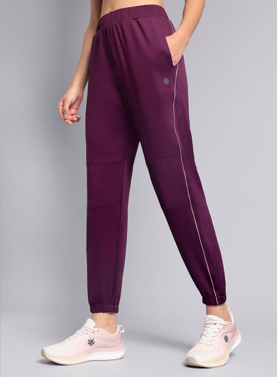 Women's Wine Run Forward Joggers