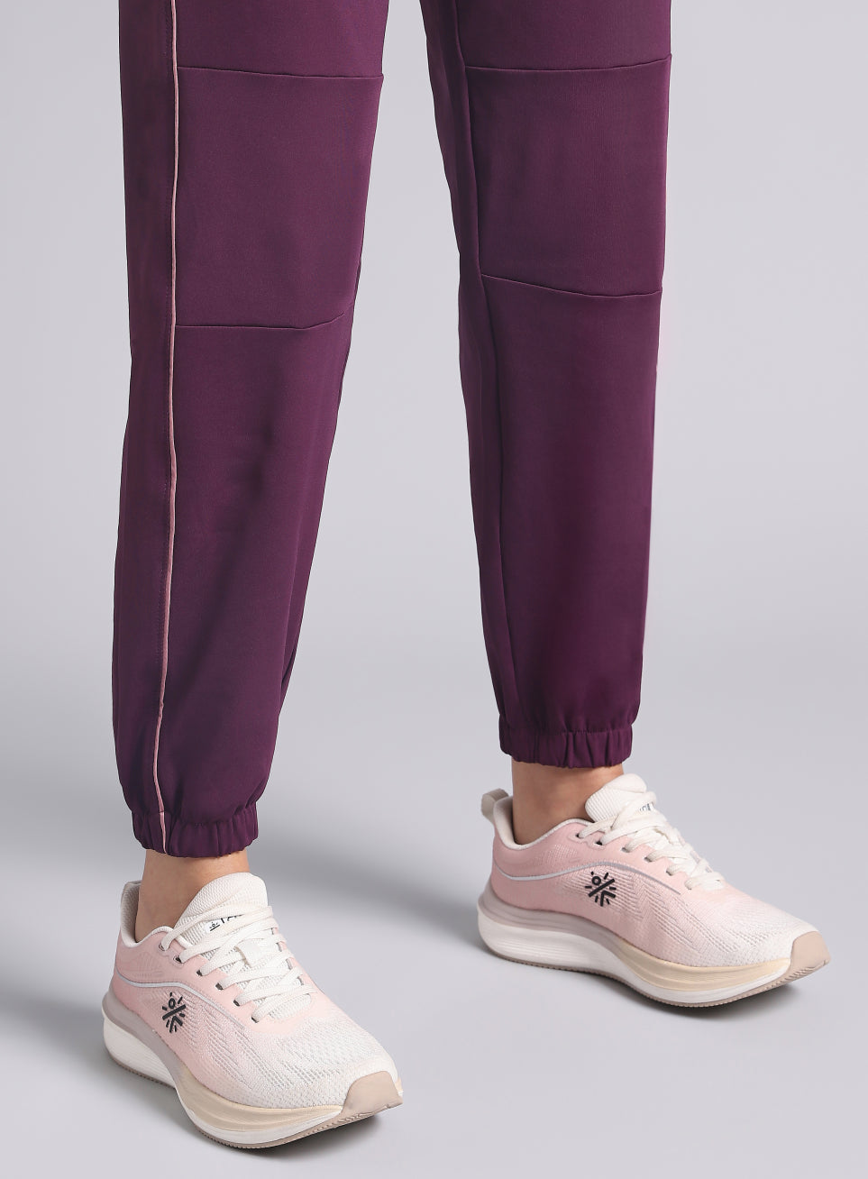 Women's Wine Run Forward Joggers