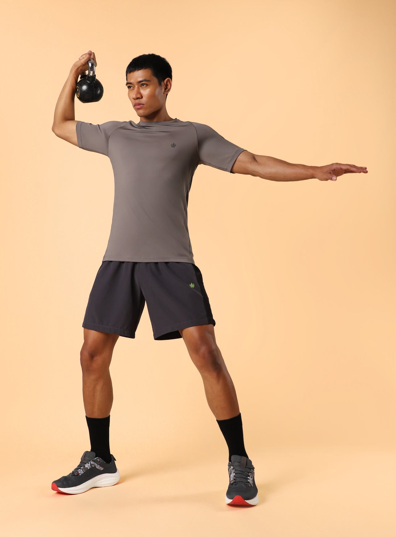 Men's Dark Grey Athletic Sculpted Slim fit T-shirt