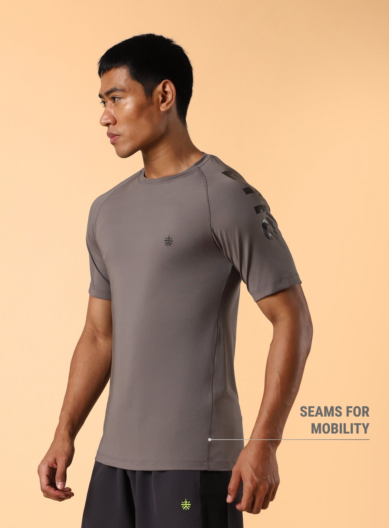 Men's Dark Grey Athletic Sculpted Slim fit T-shirt