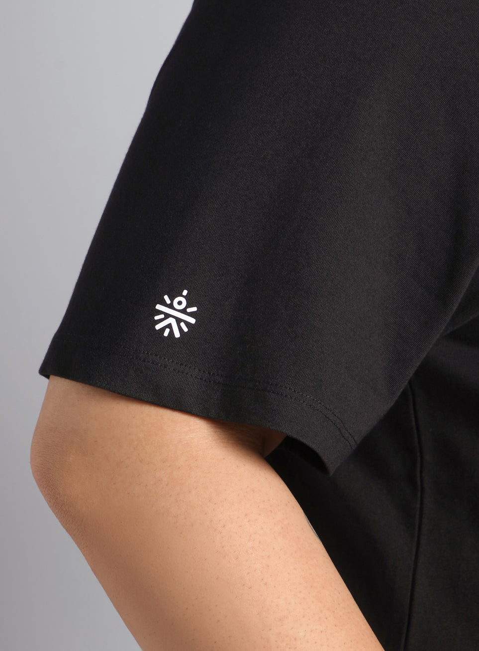 Men's Black Cotton Plus Size Everyday Regular Fit T-shirt