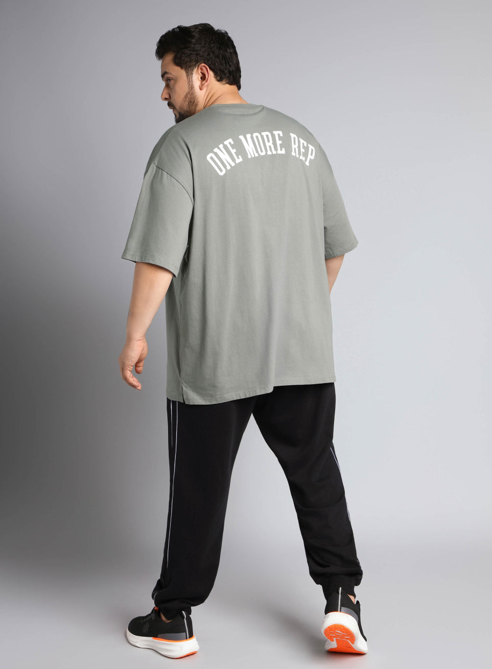 Men's Dark Grey One More Rep Graphic Plus Size Oversized fit T-shirt