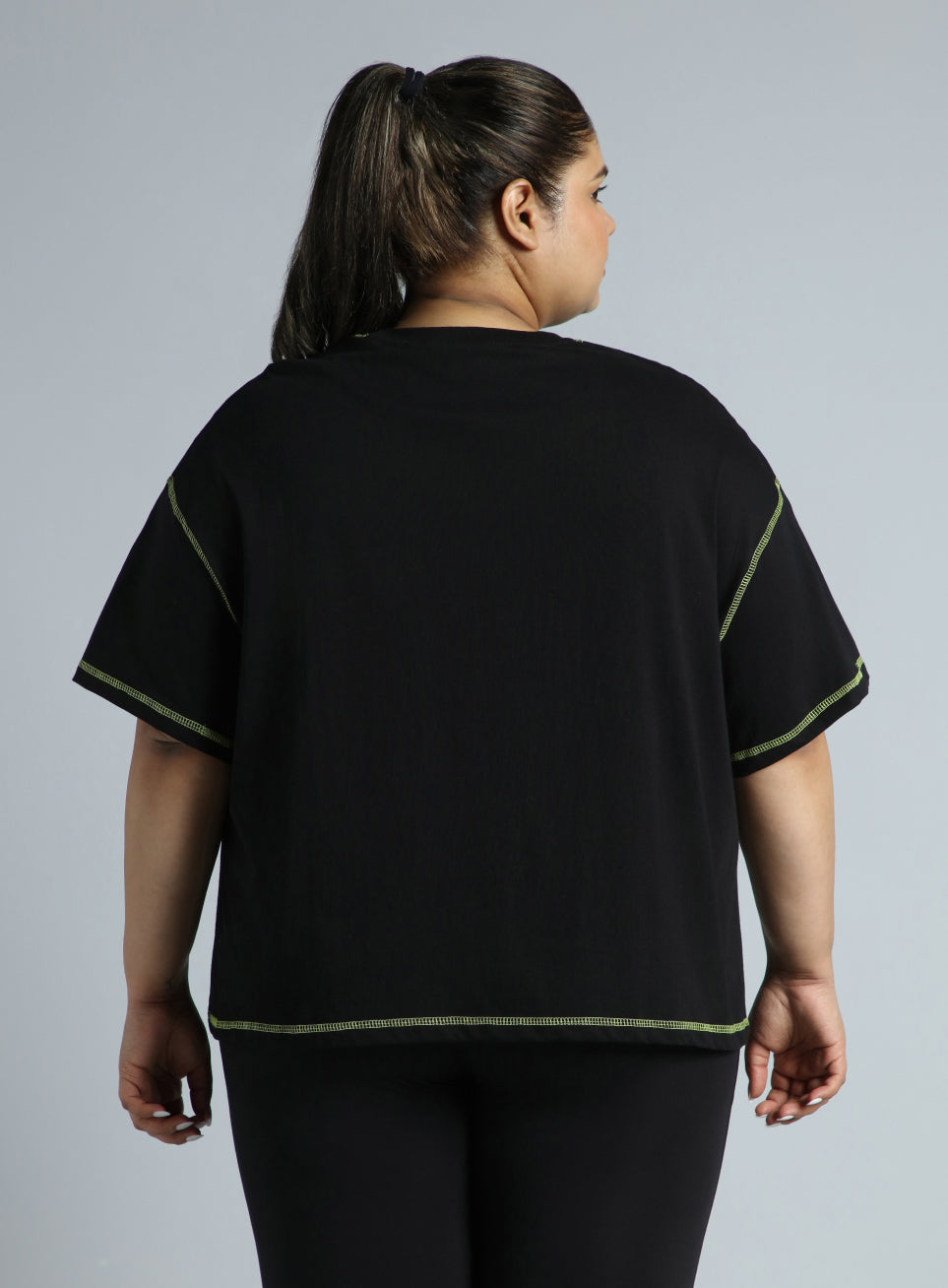 Women's Black Training Essential Graphic Plus Size Boxy Fit T-shirt