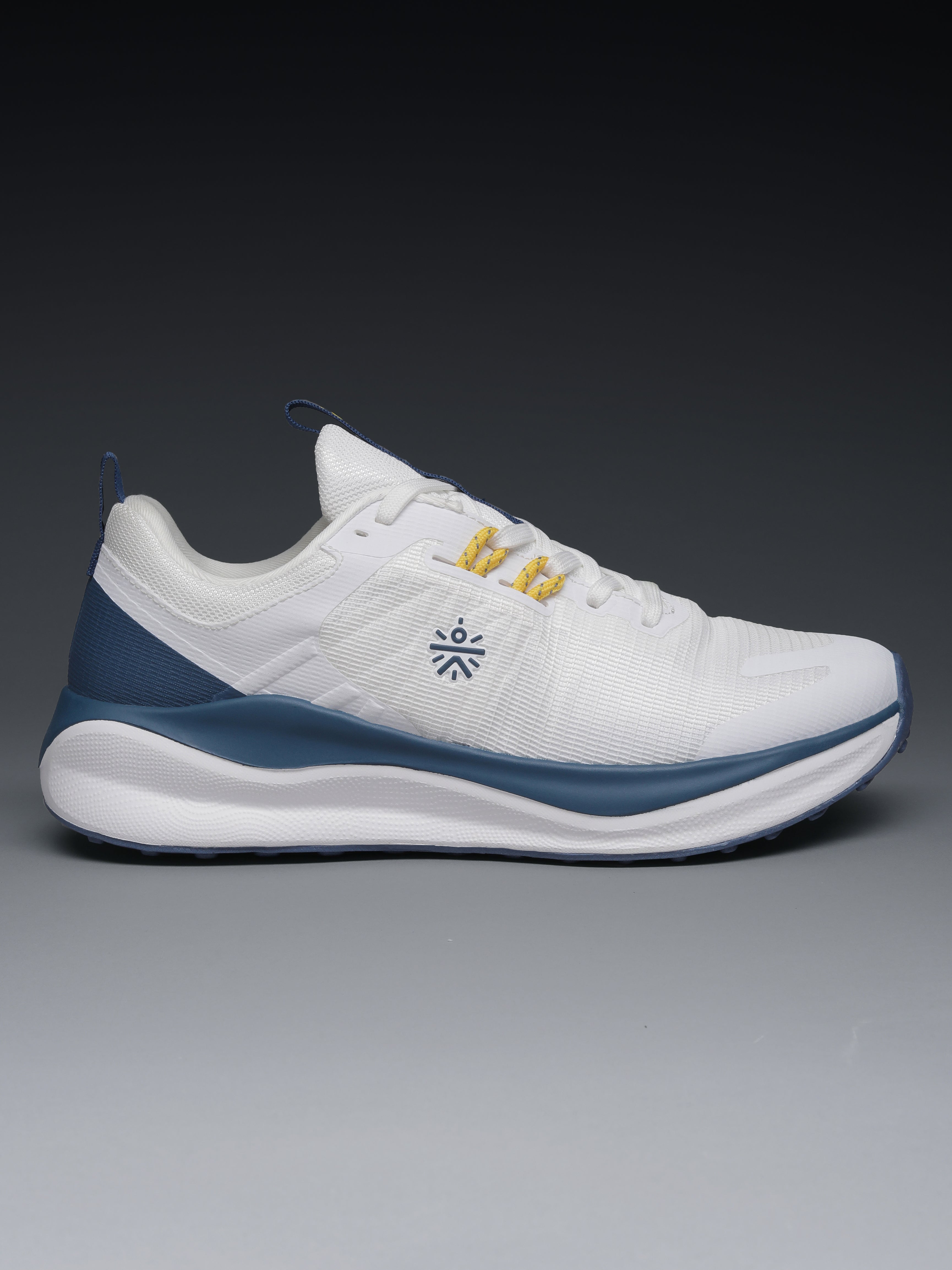 cult Men's Zyro Running Shoes - White/R.Blue