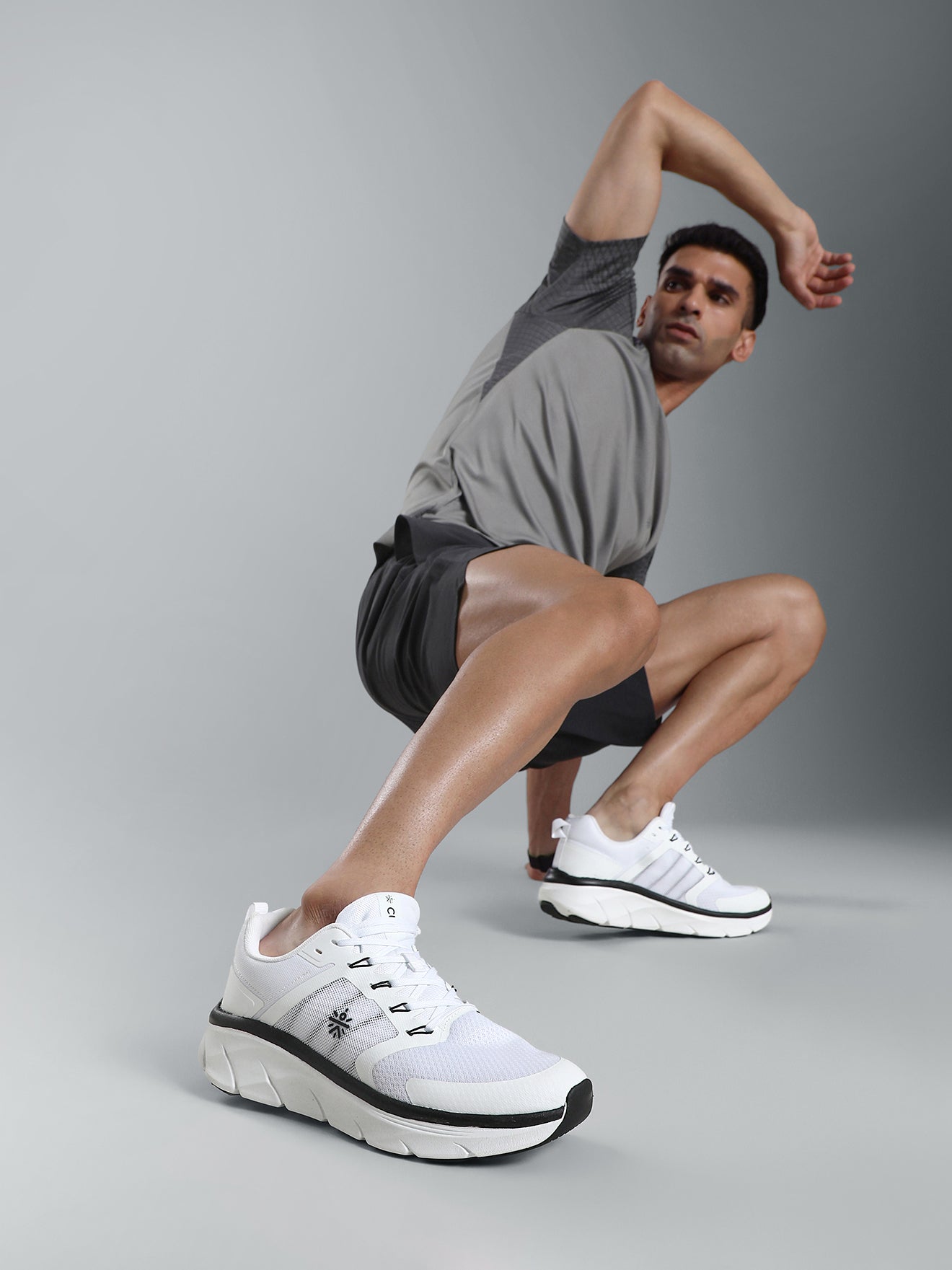 cult Men's Flint Running Shoes - White/Black