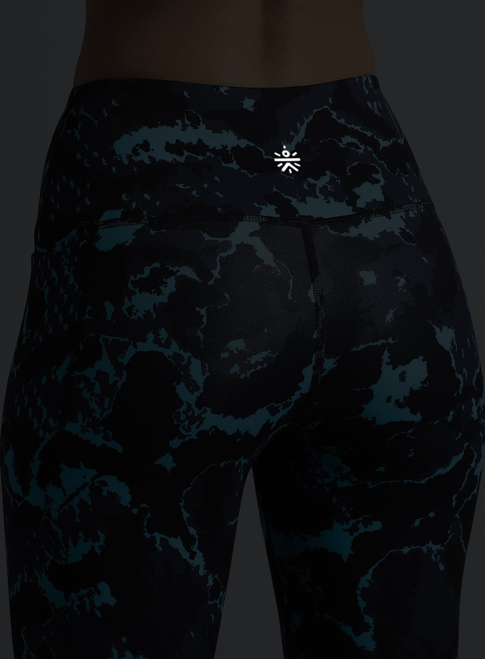 Women's Navy Pacer AOP Comflex Tights