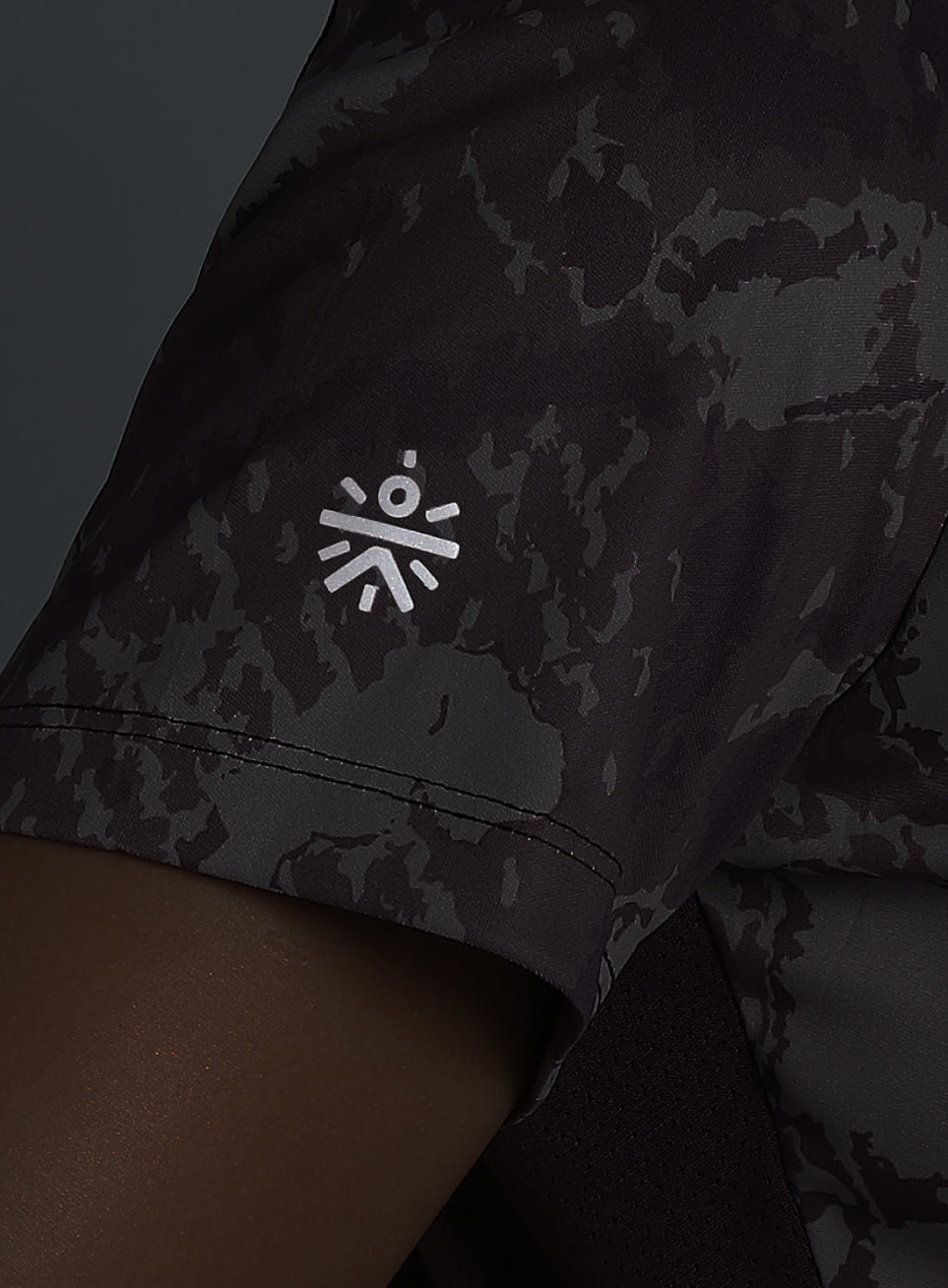 Women's Wine Pacer AOP Top