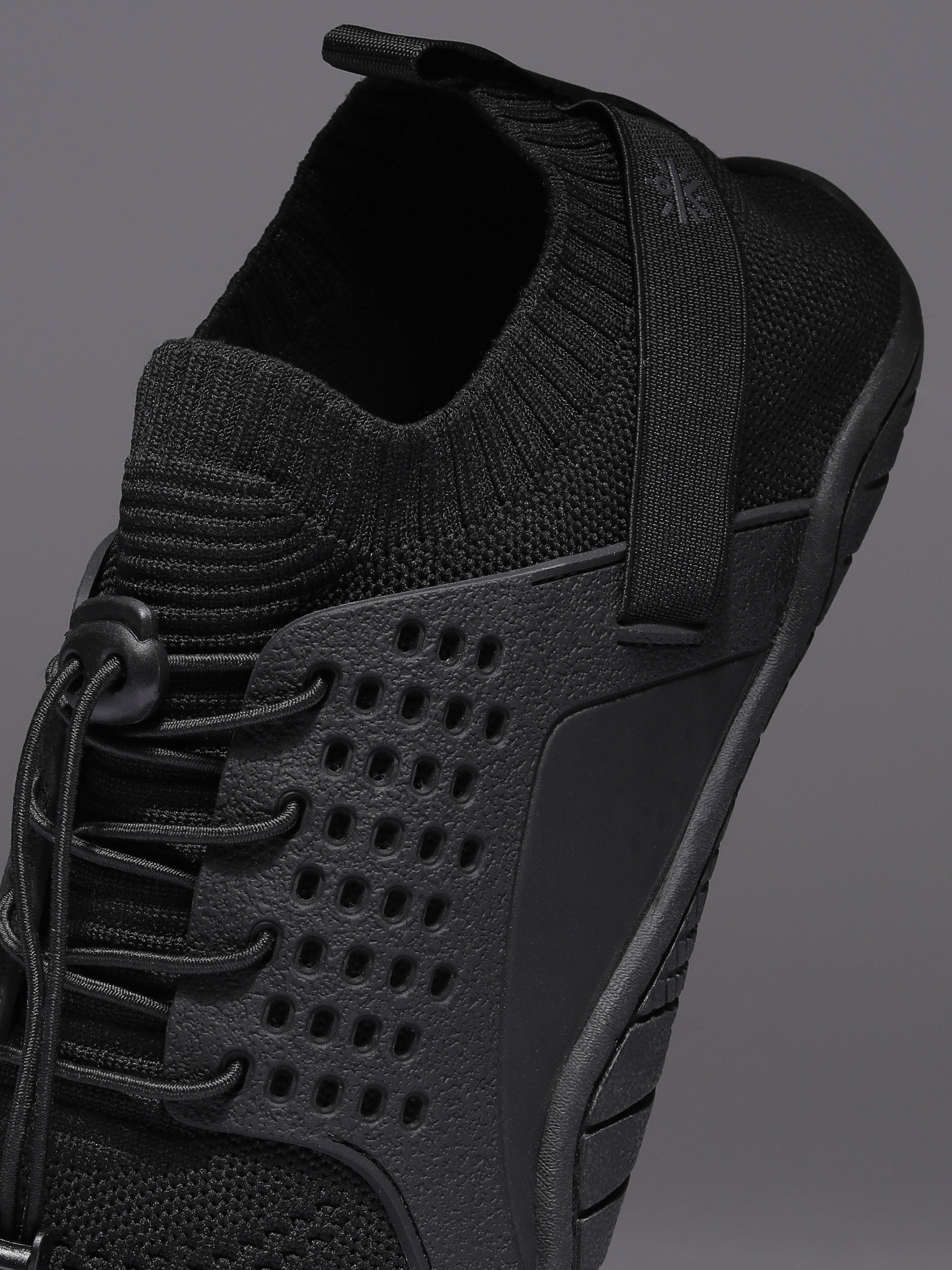 cult Men's FlexKnit Barefoot Training Shoes - Black