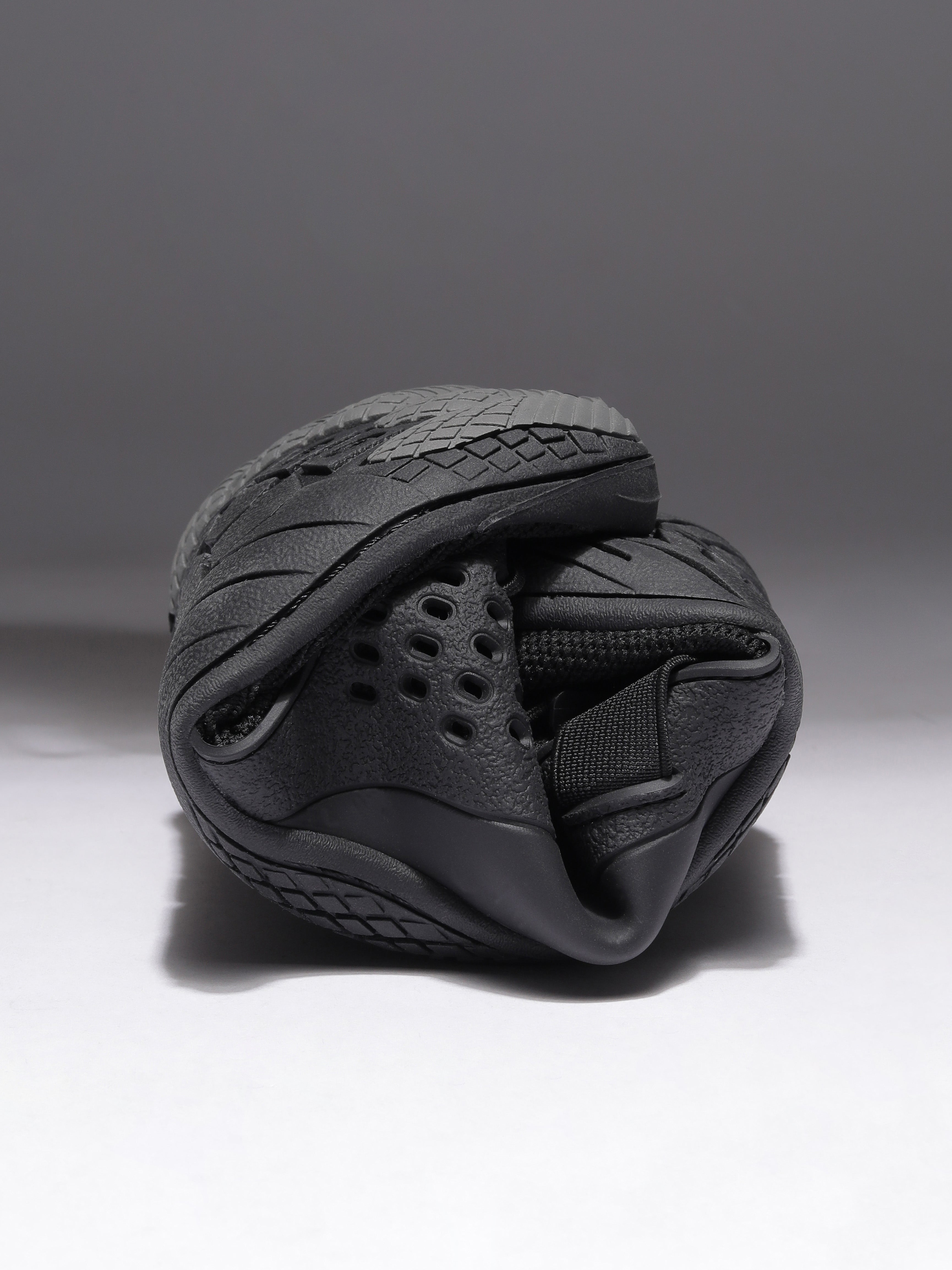 cult Men's FlexKnit Barefoot Training Shoes - Black