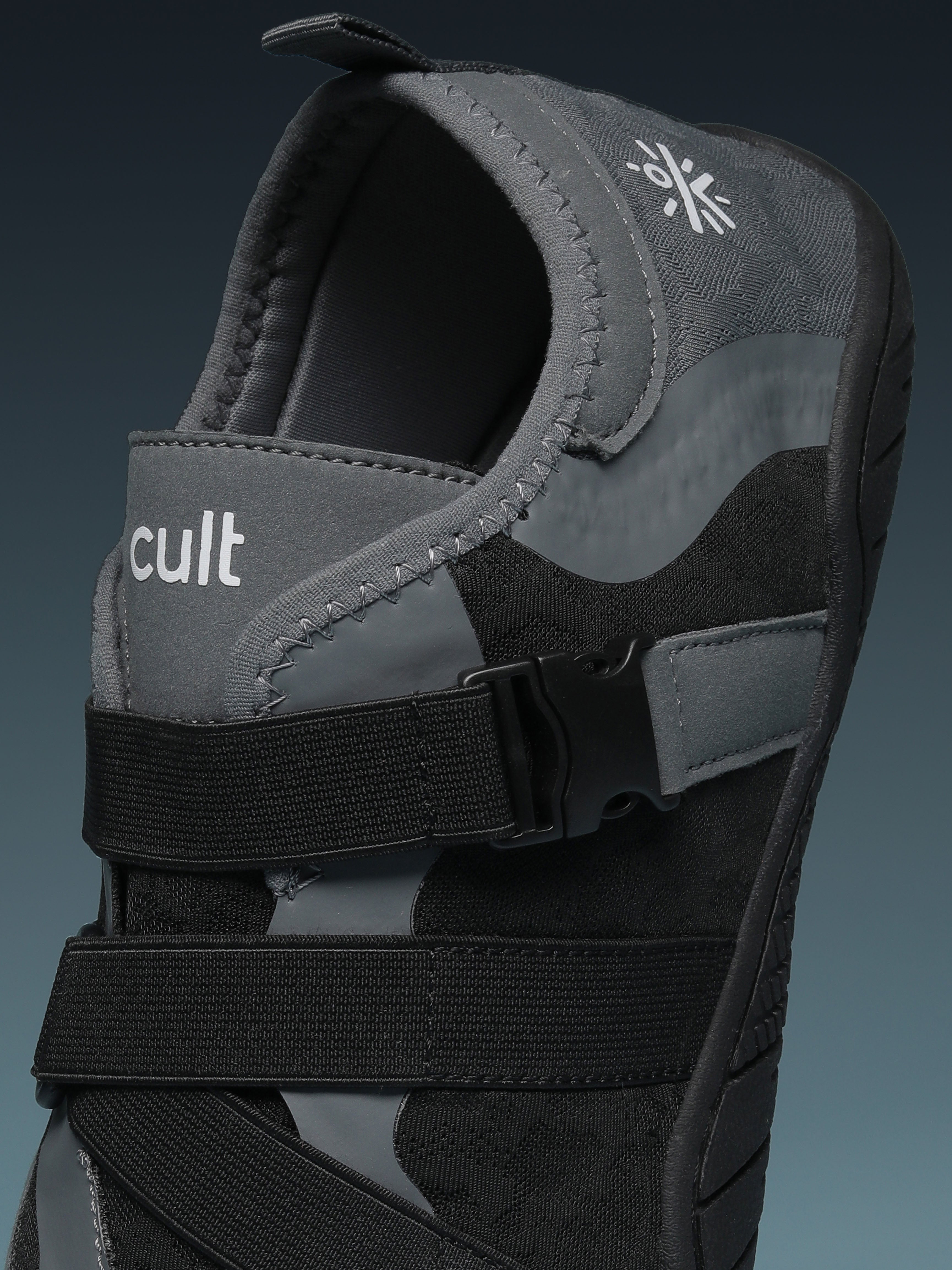 cult Men's AquaGrip Barefoot Shoes - Black