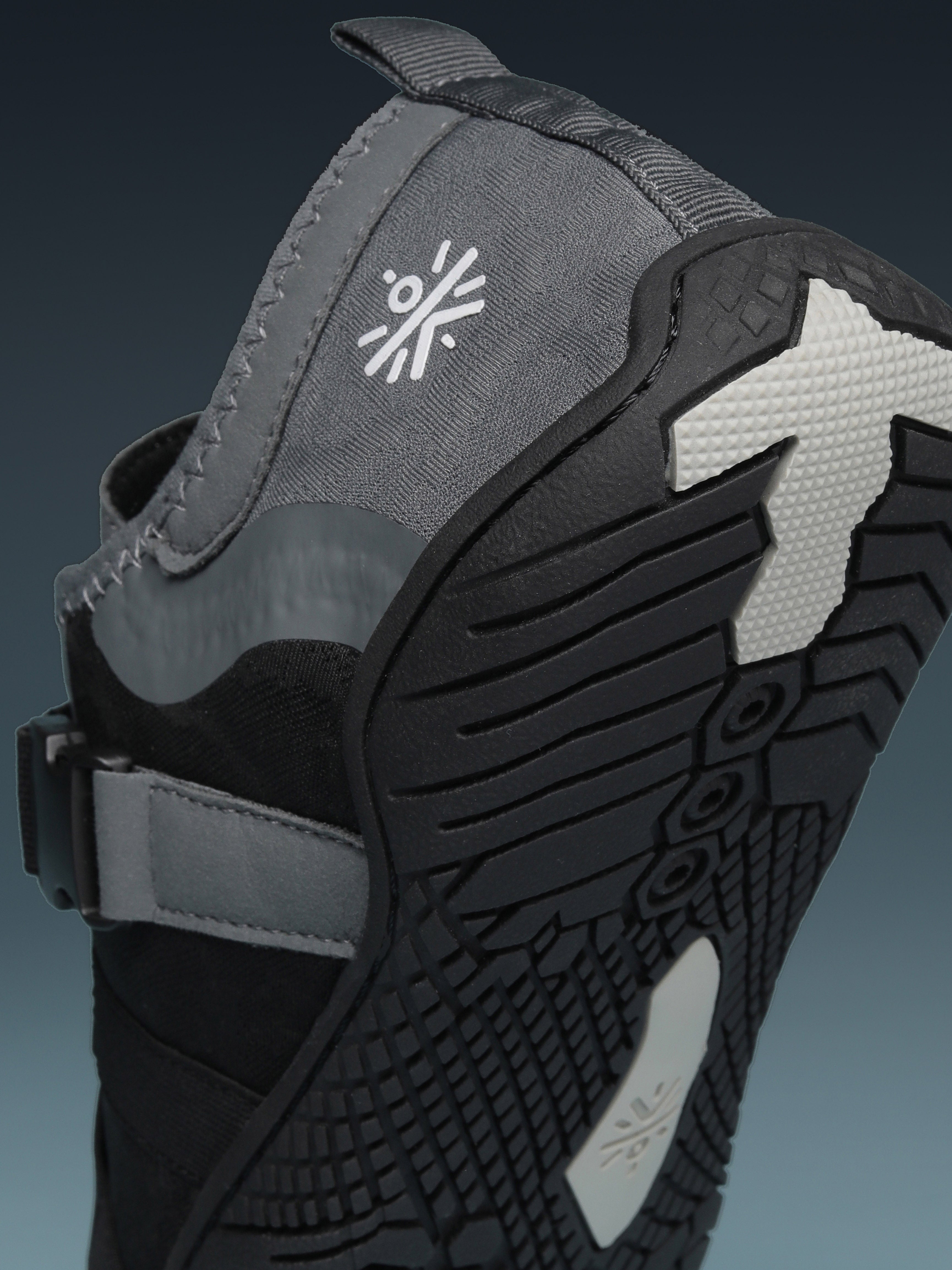 cult Men's AquaGrip Barefoot Shoes - Black