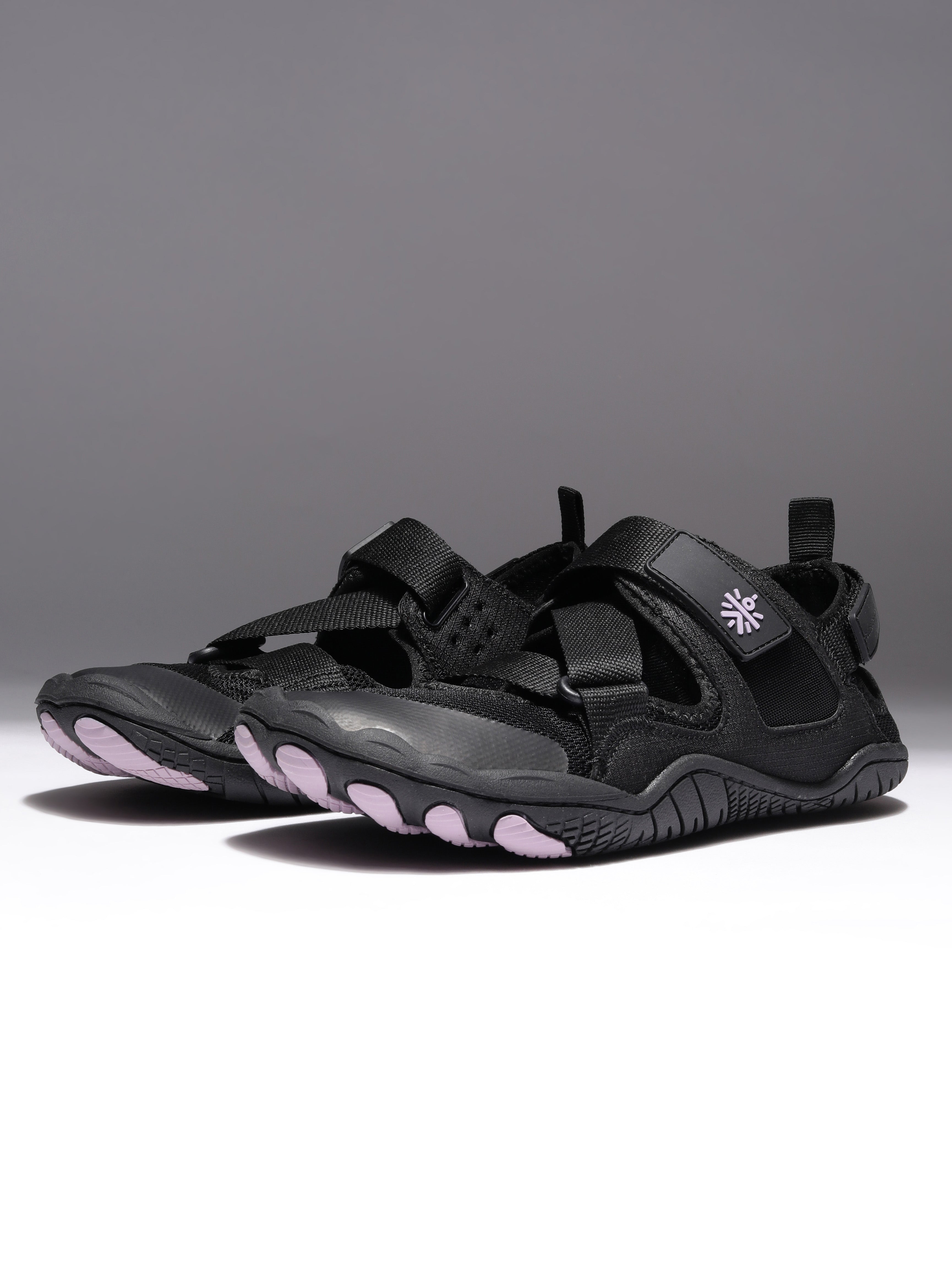 cult Women's BreezeLite Barefoot Sandals - Black