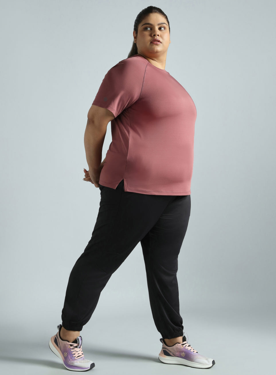 Women's Red Running Essential Plus Size Regular Fit T-shirt