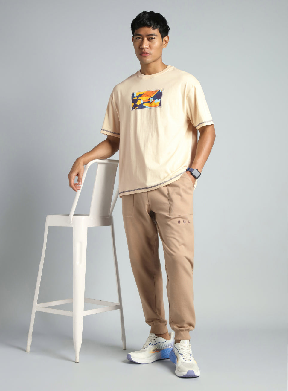 Men's Cream Play On Relaxed fit Graphic T-shirt