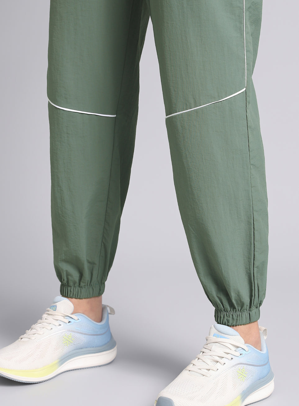 Women's Green Sporty Outrun Track Suit