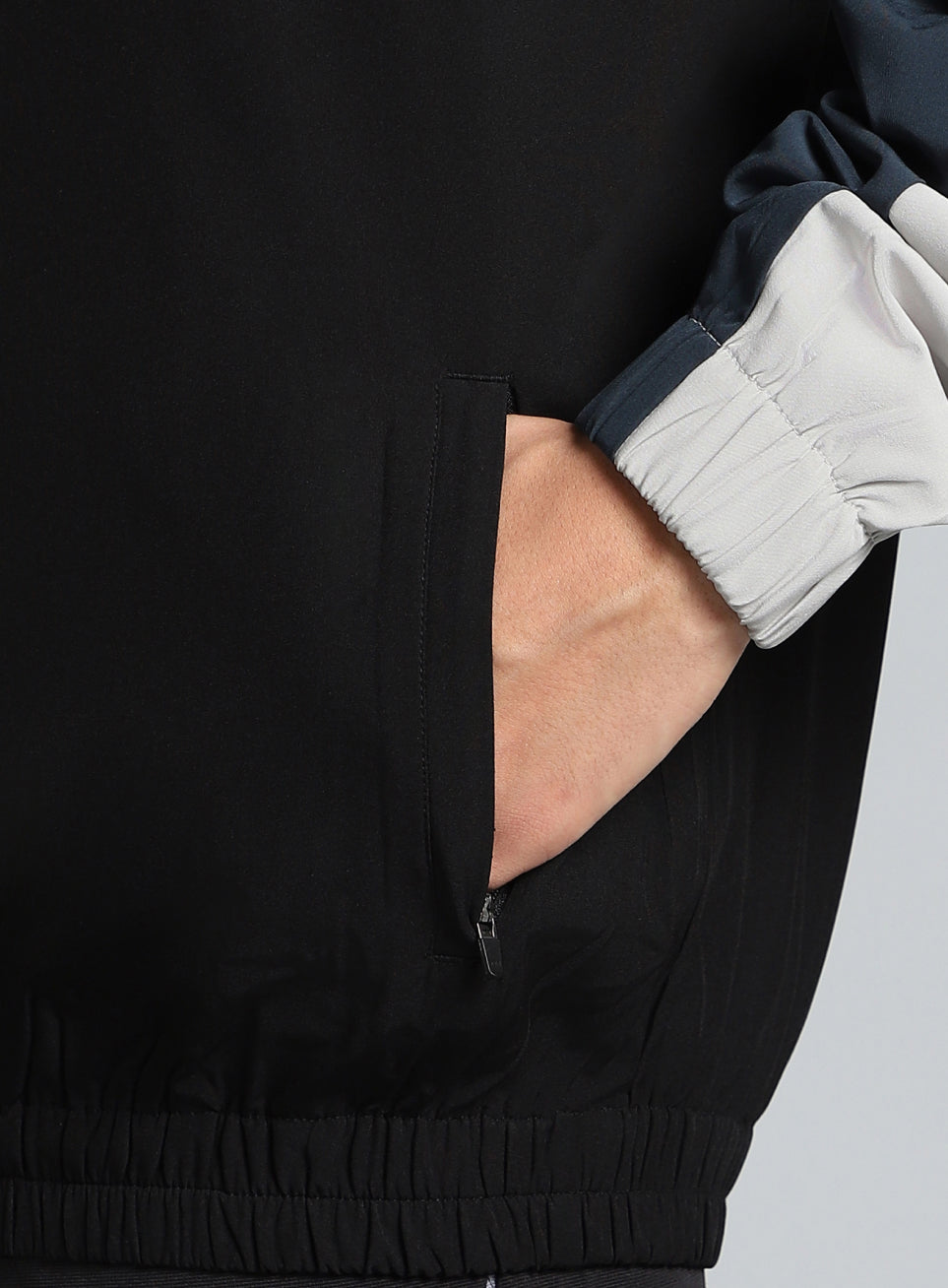 Men's Multicolour Training Relaxed Fit Layering Jacket